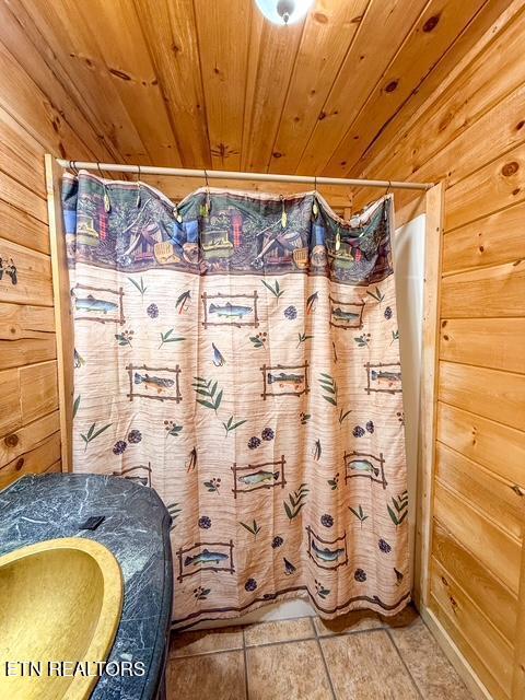 1044 Black Bear Cub Way Sevierville TN 37862