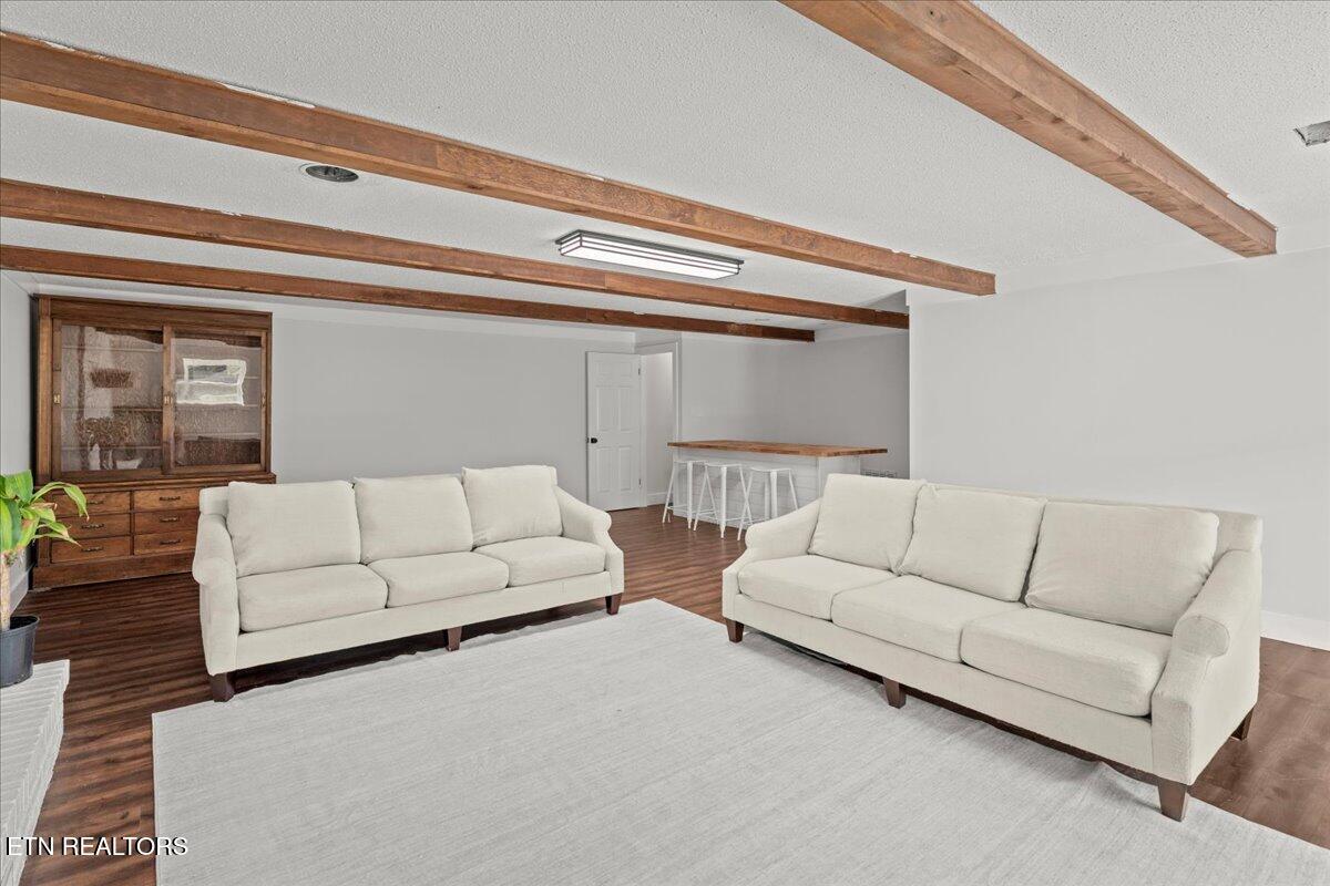 8528 Heiskell Road Powell TN 37849