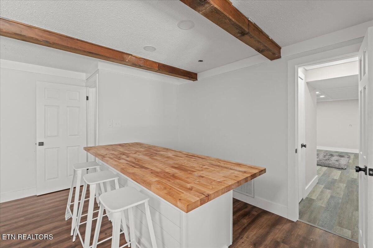 8528 Heiskell Road Powell TN 37849