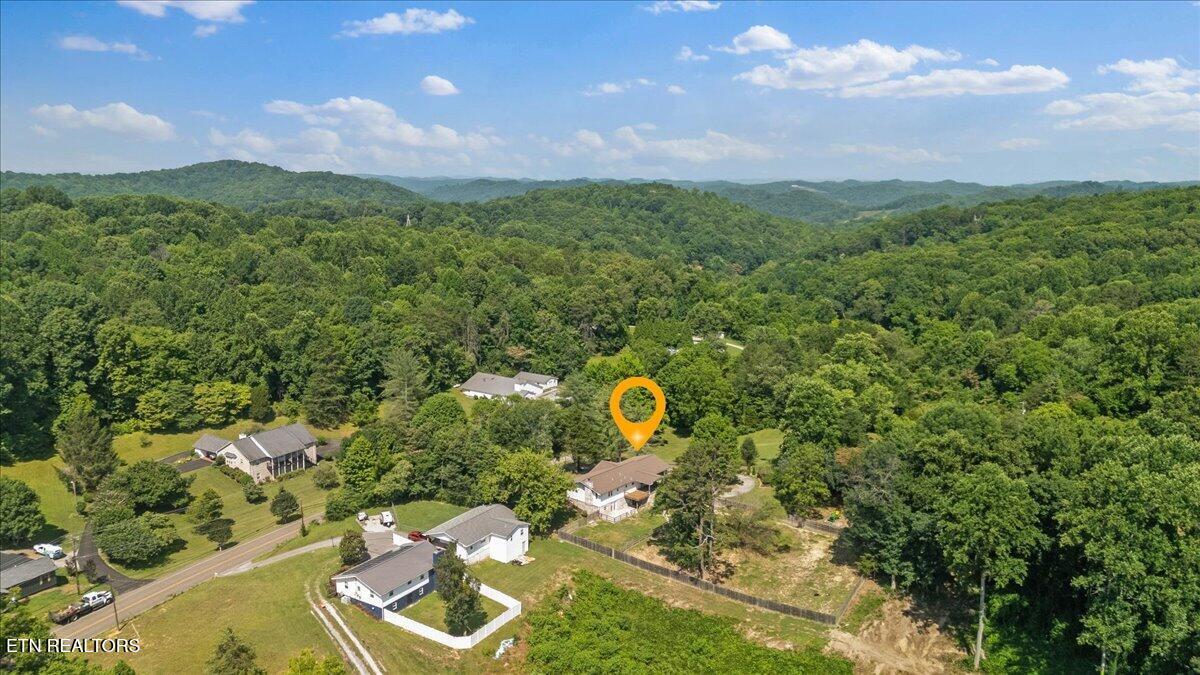 8528 Heiskell Road Powell TN 37849