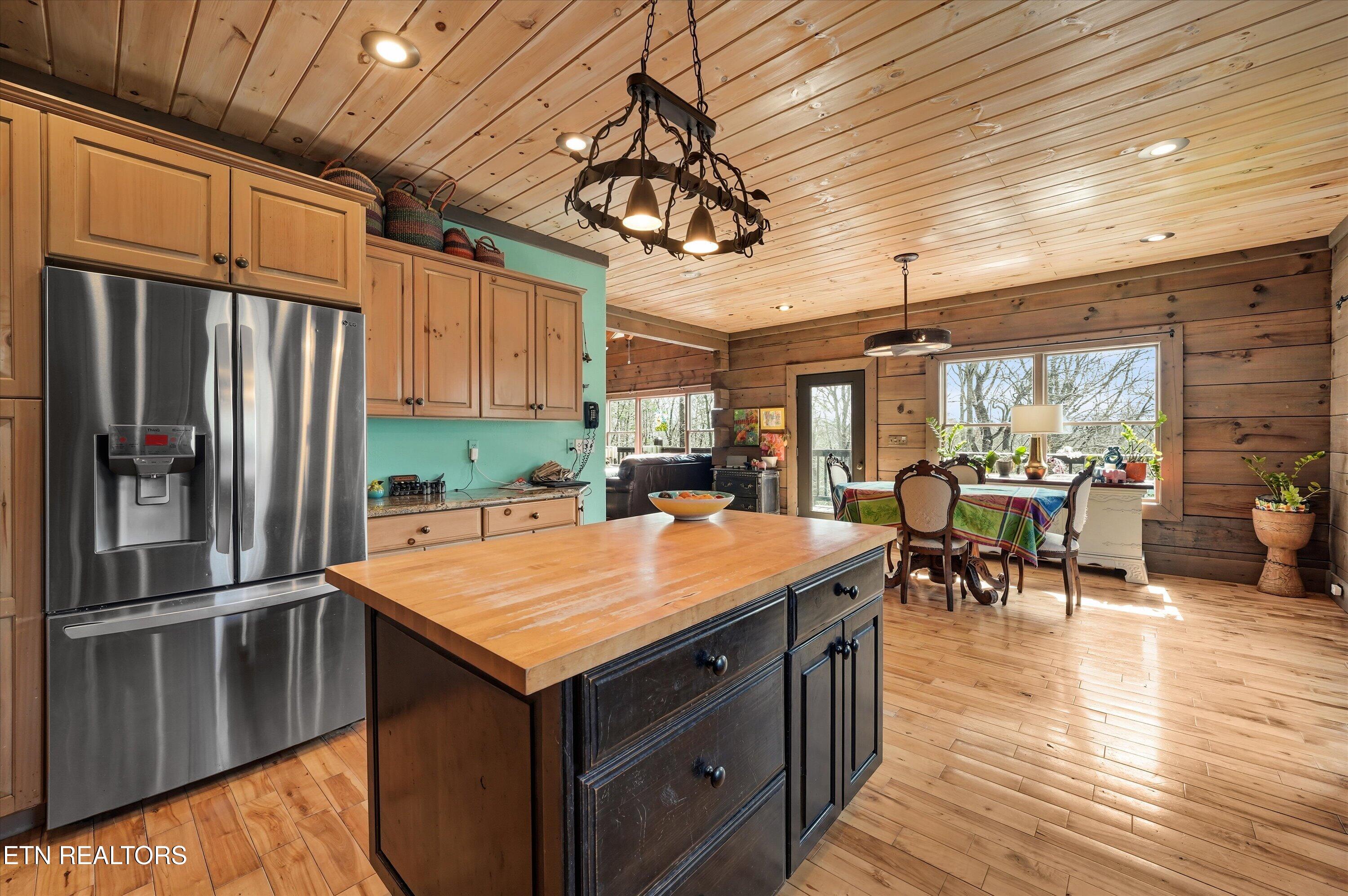 575 Ironsburg Road Tellico Plains TN 37385