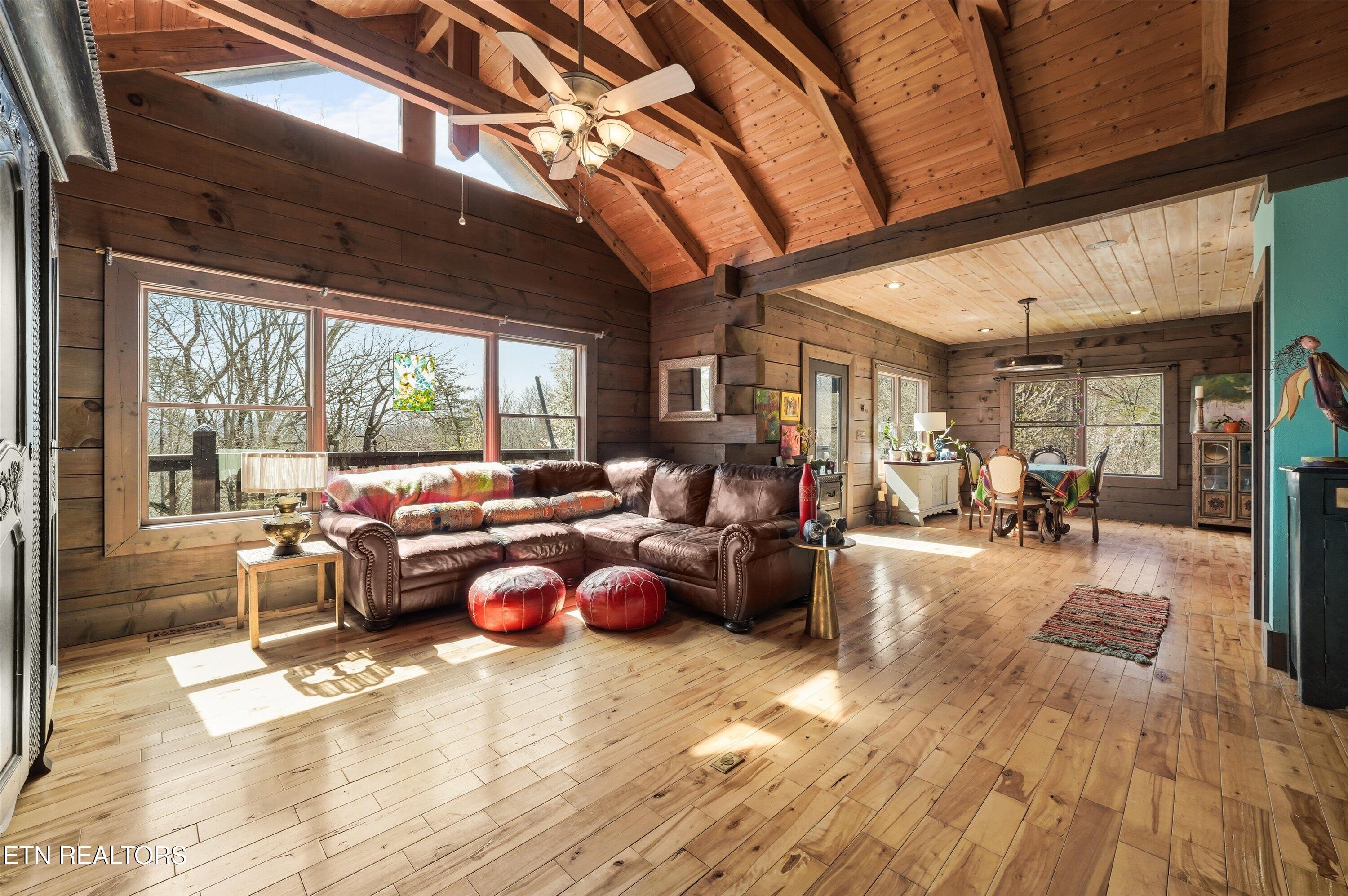 575 Ironsburg Road Tellico Plains TN 37385