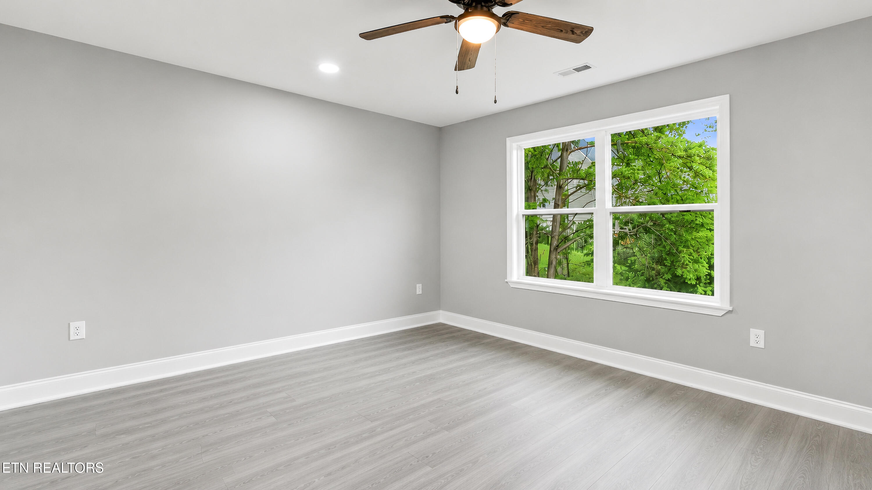 8004 Burgess Falls Lane Knoxville TN 37931