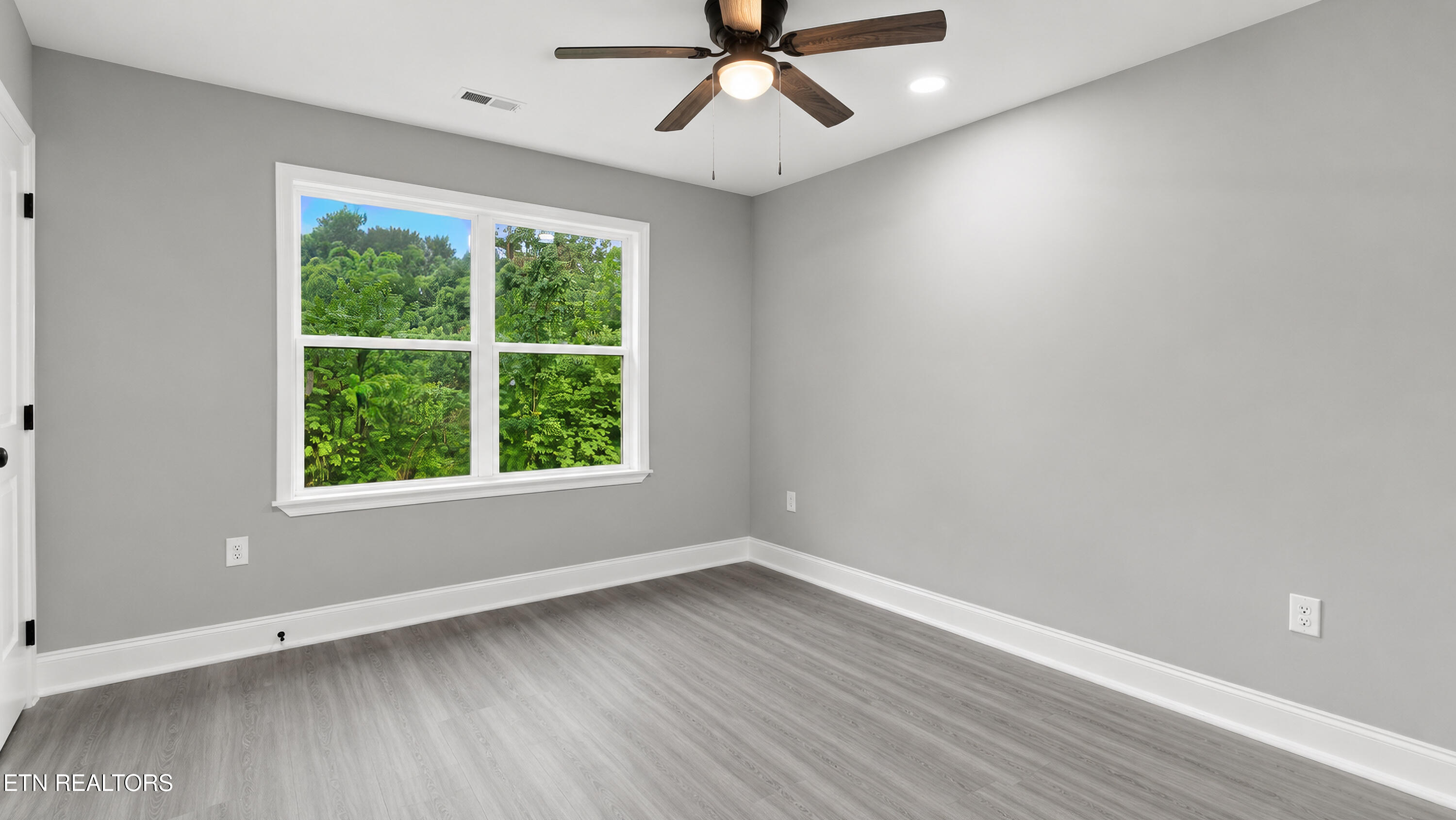 8004 Burgess Falls Lane Knoxville TN 37931