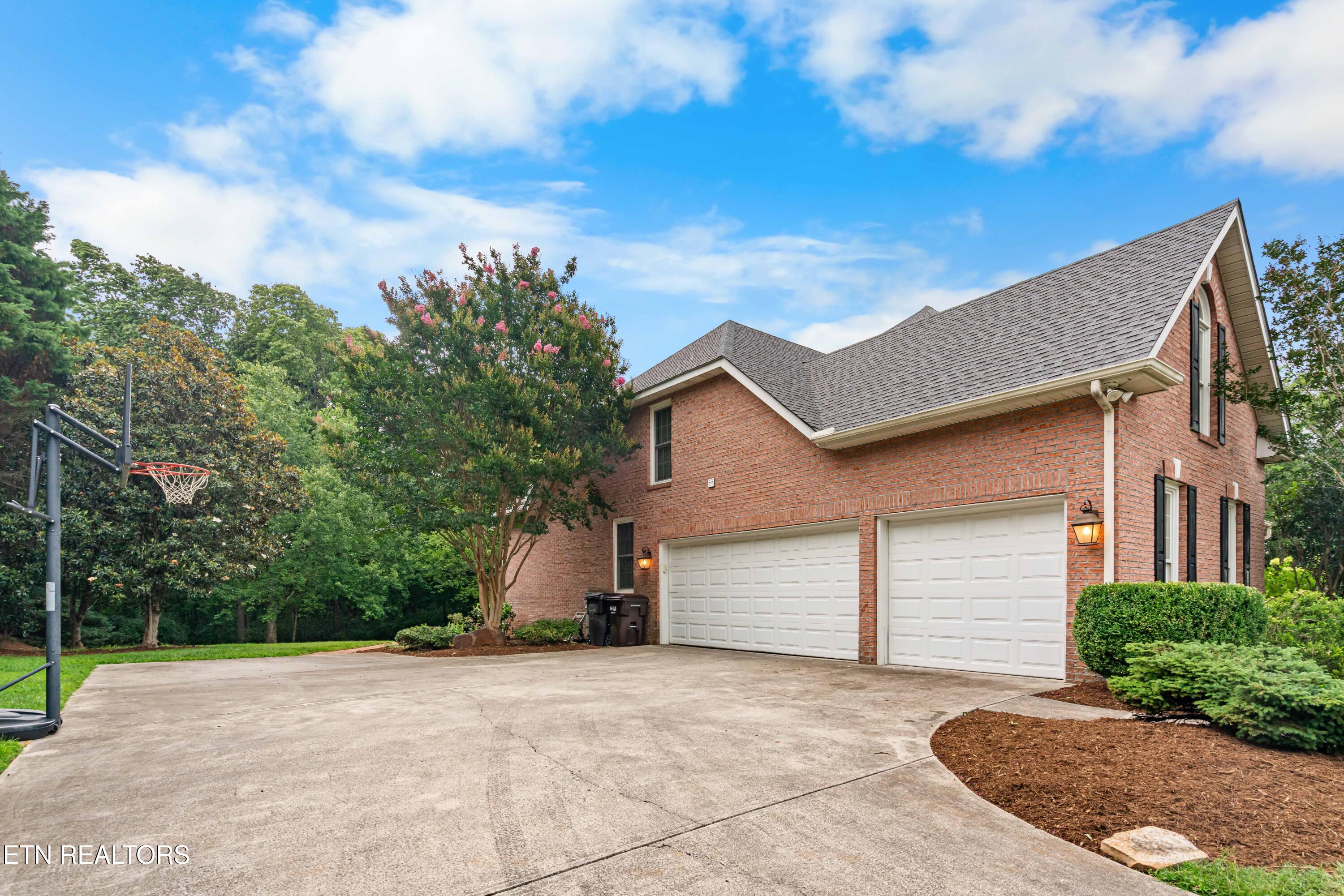 7819 La Barrington Boulevard Powell TN 37849