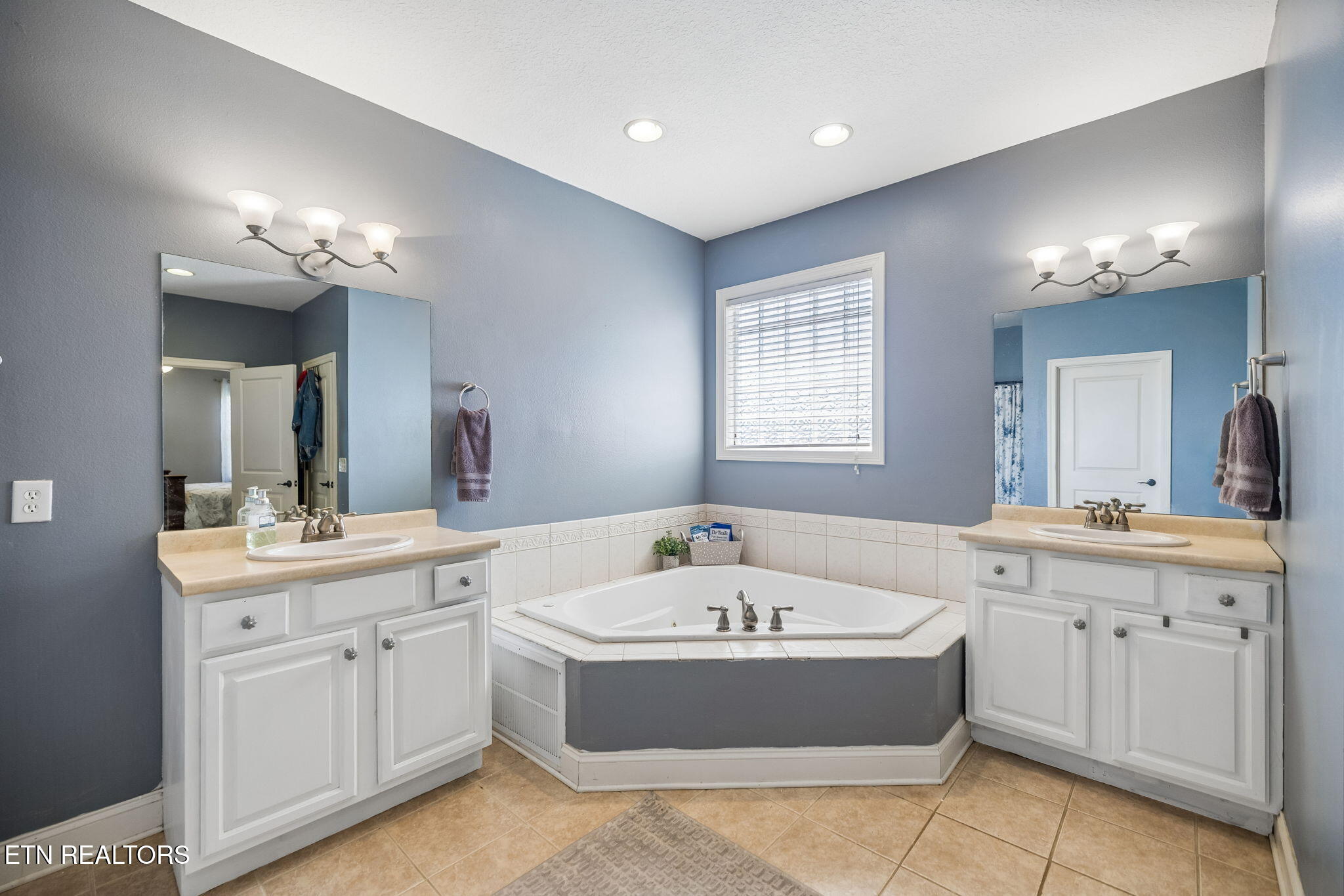 941 Carter Springs Drive Maryville TN 37801