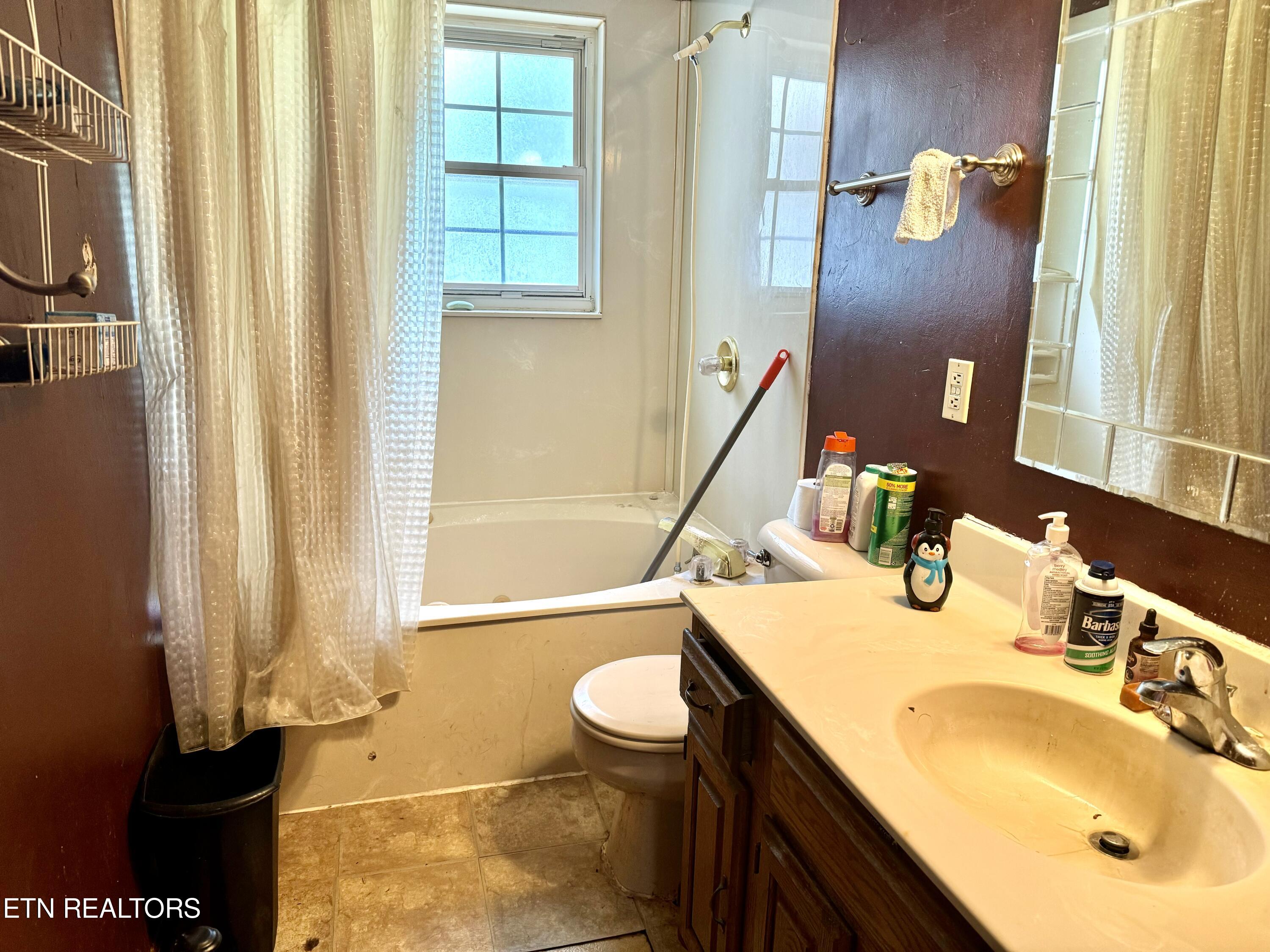 104 Newhaven Road Oak Ridge TN 37830