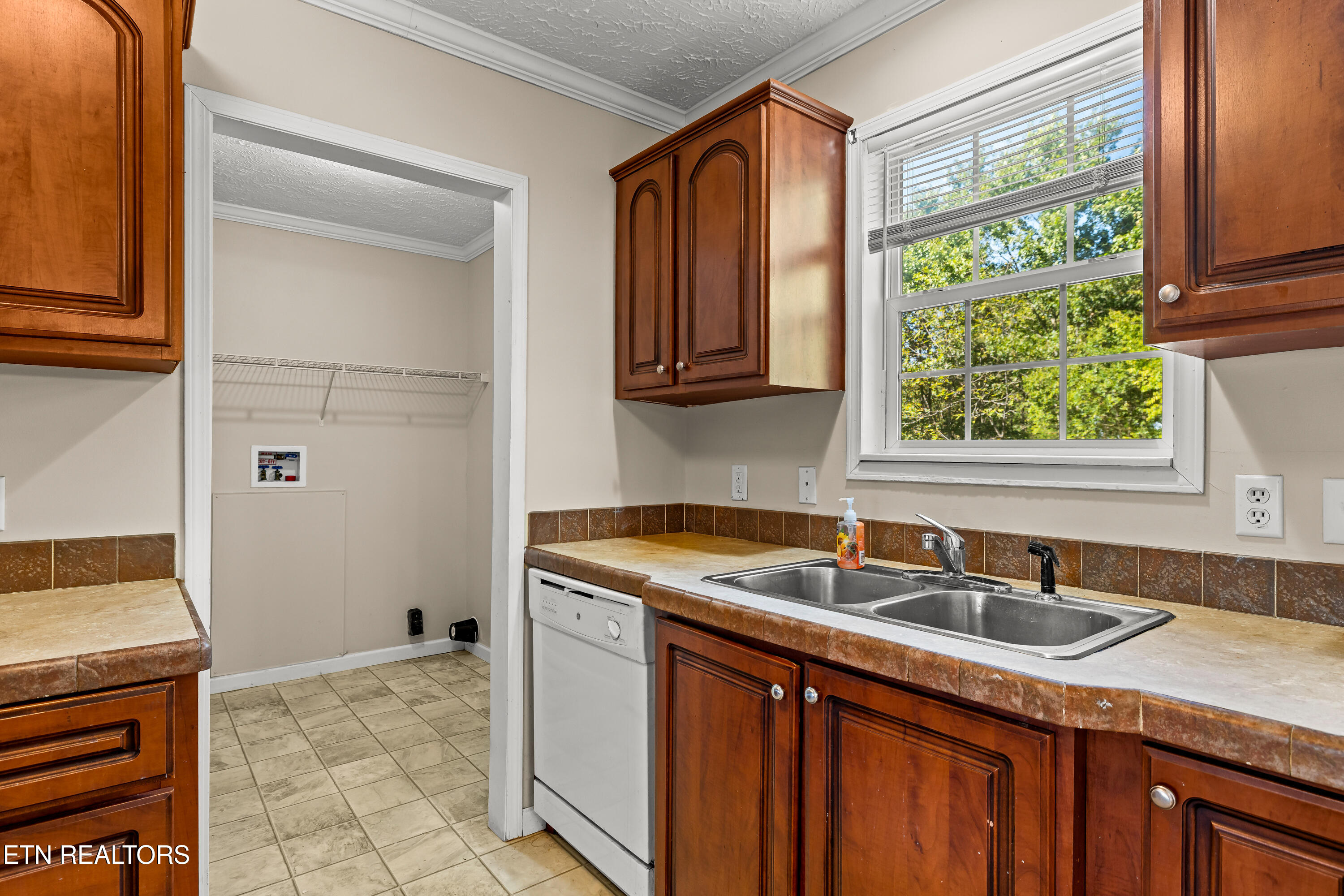 1231 Bowman Valley Road Knoxville TN 37920
