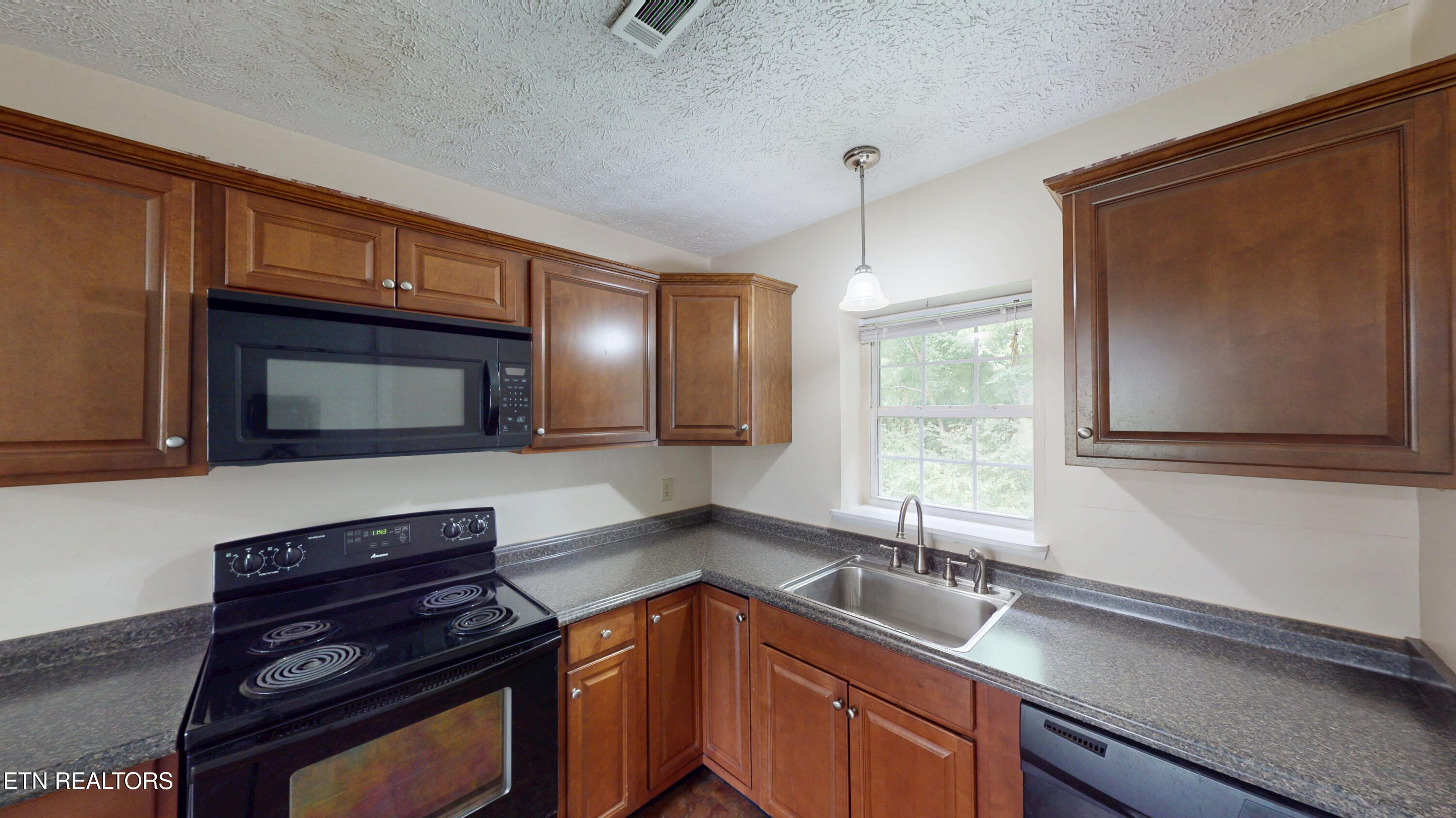 524 Oak Street Dayton TN 37321