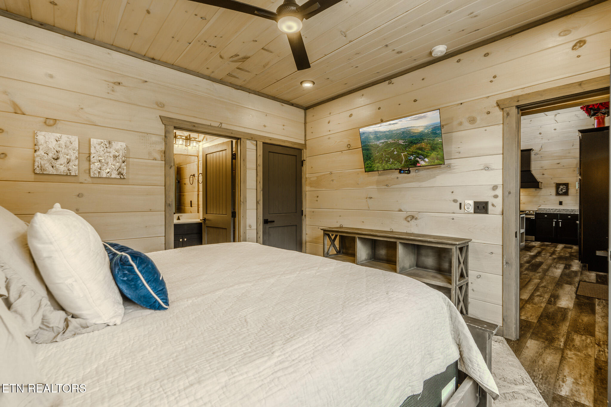 704 Topside Road Gatlinburg TN 37738