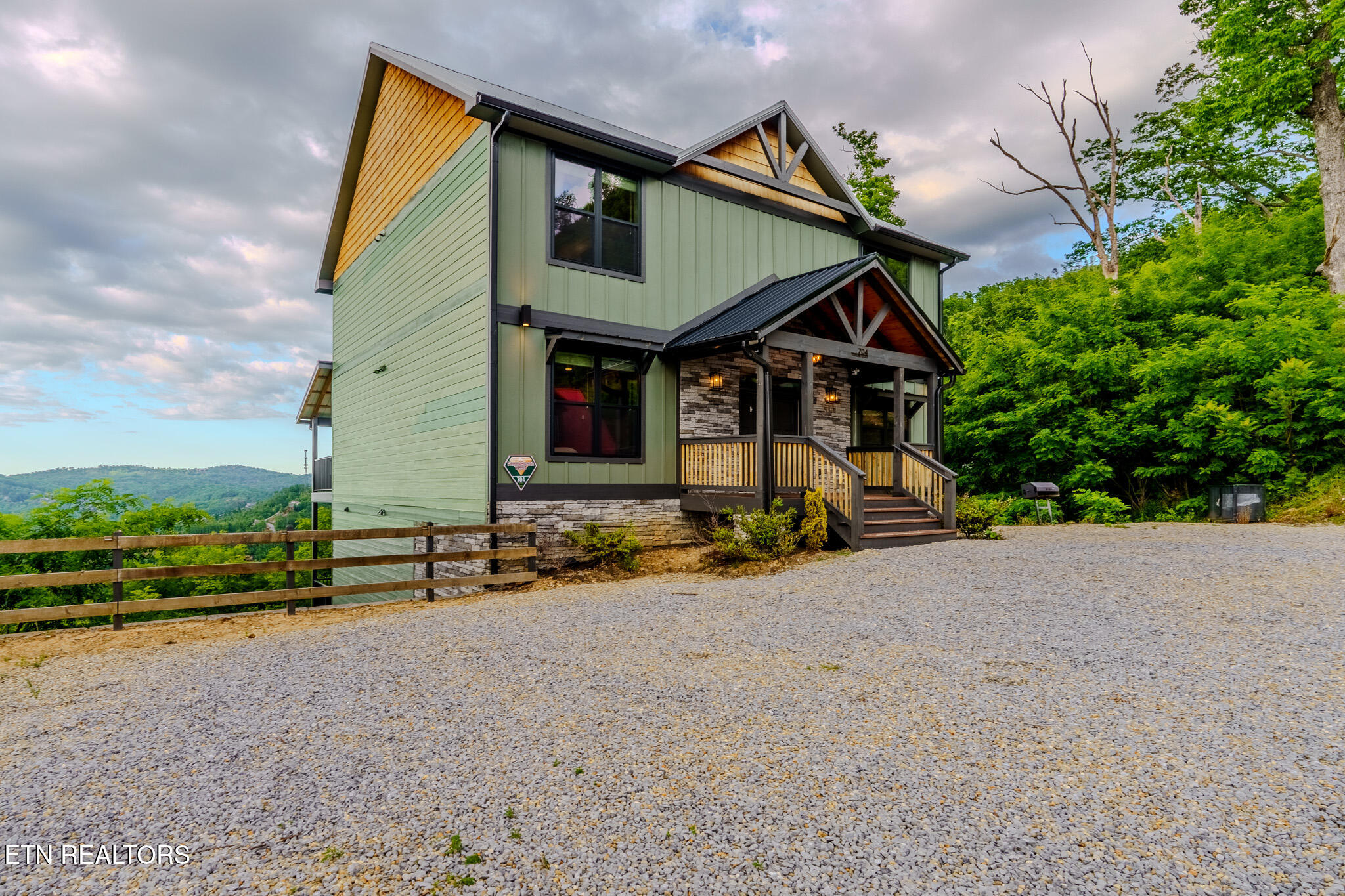 704 Topside Road Gatlinburg TN 37738