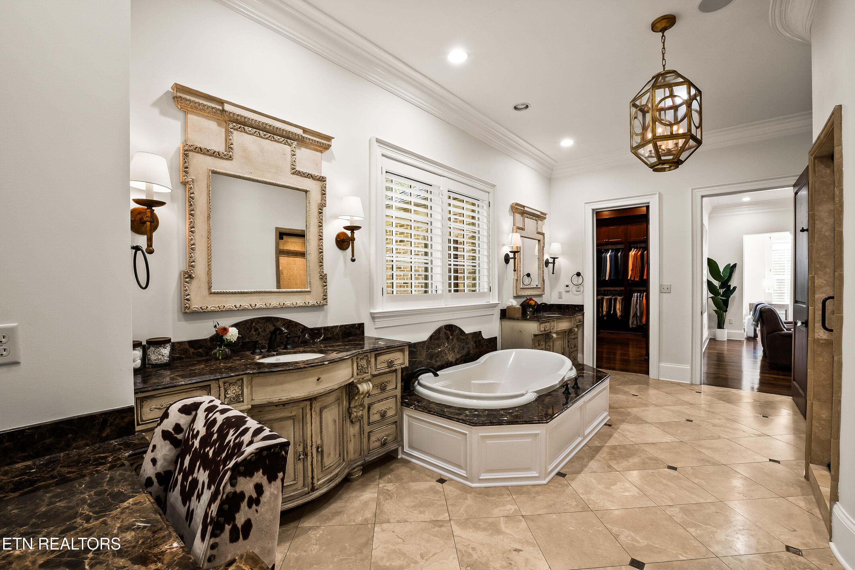1945 Oakleigh Way Knoxville TN 37919