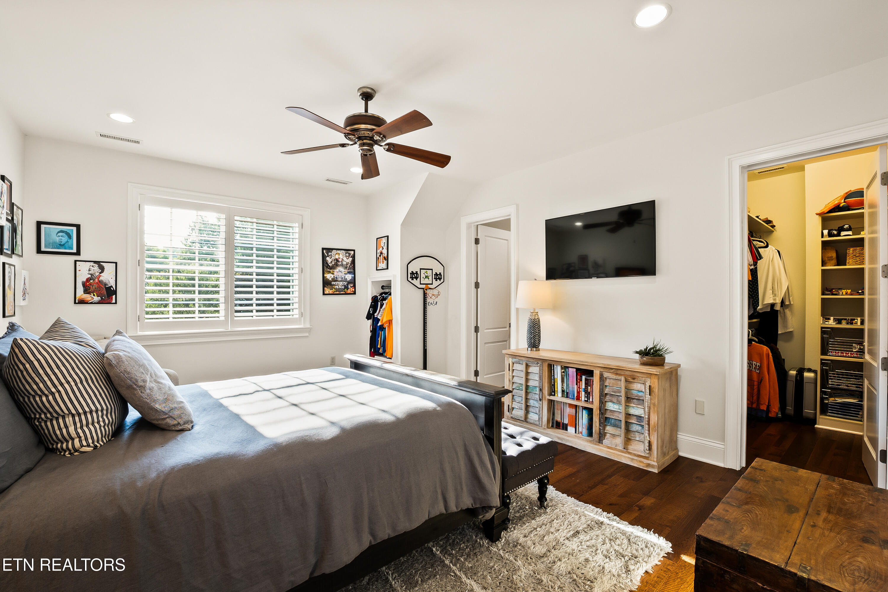 1945 Oakleigh Way Knoxville TN 37919