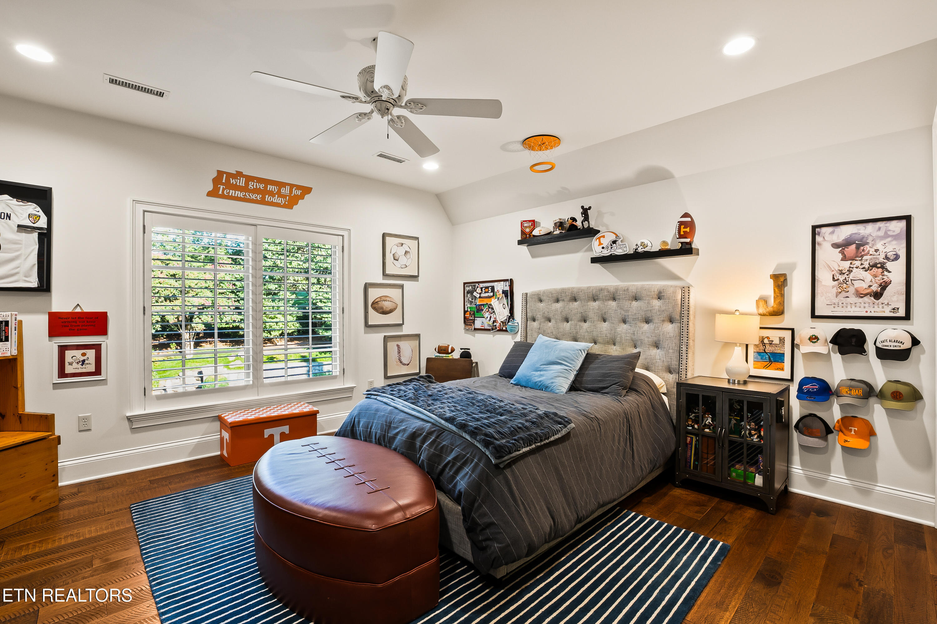 1945 Oakleigh Way Knoxville TN 37919