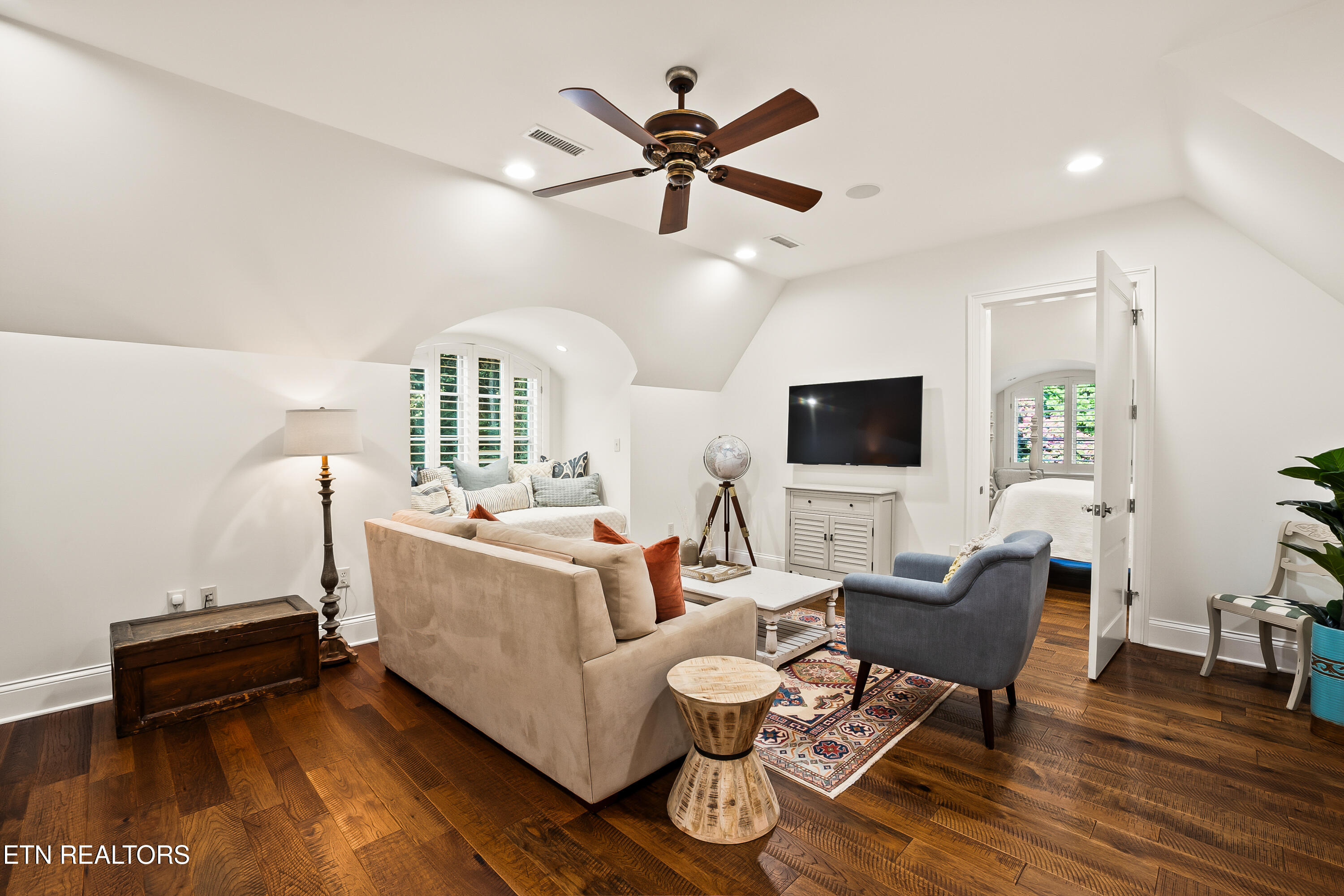 1945 Oakleigh Way Knoxville TN 37919