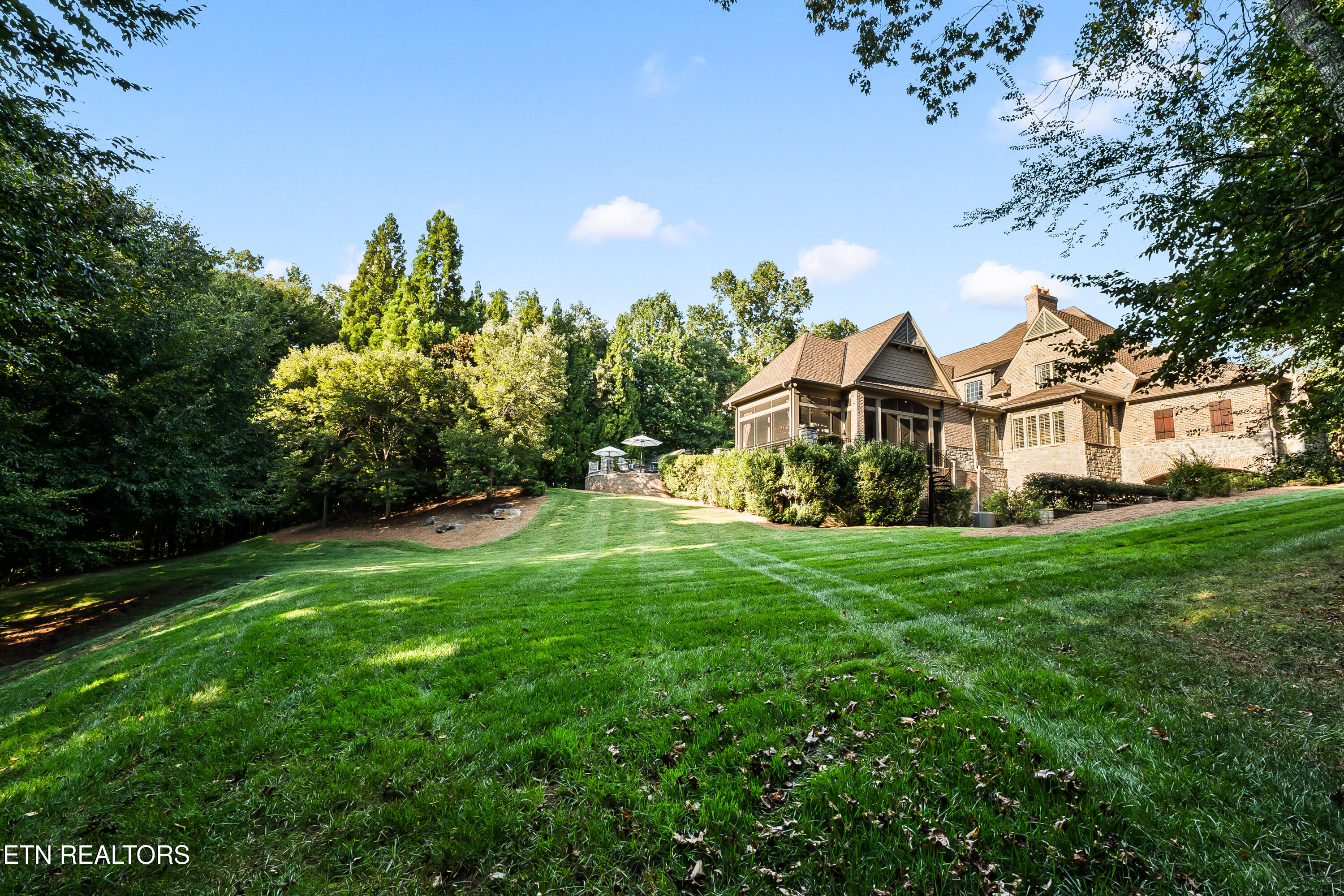 1945 Oakleigh Way Knoxville TN 37919