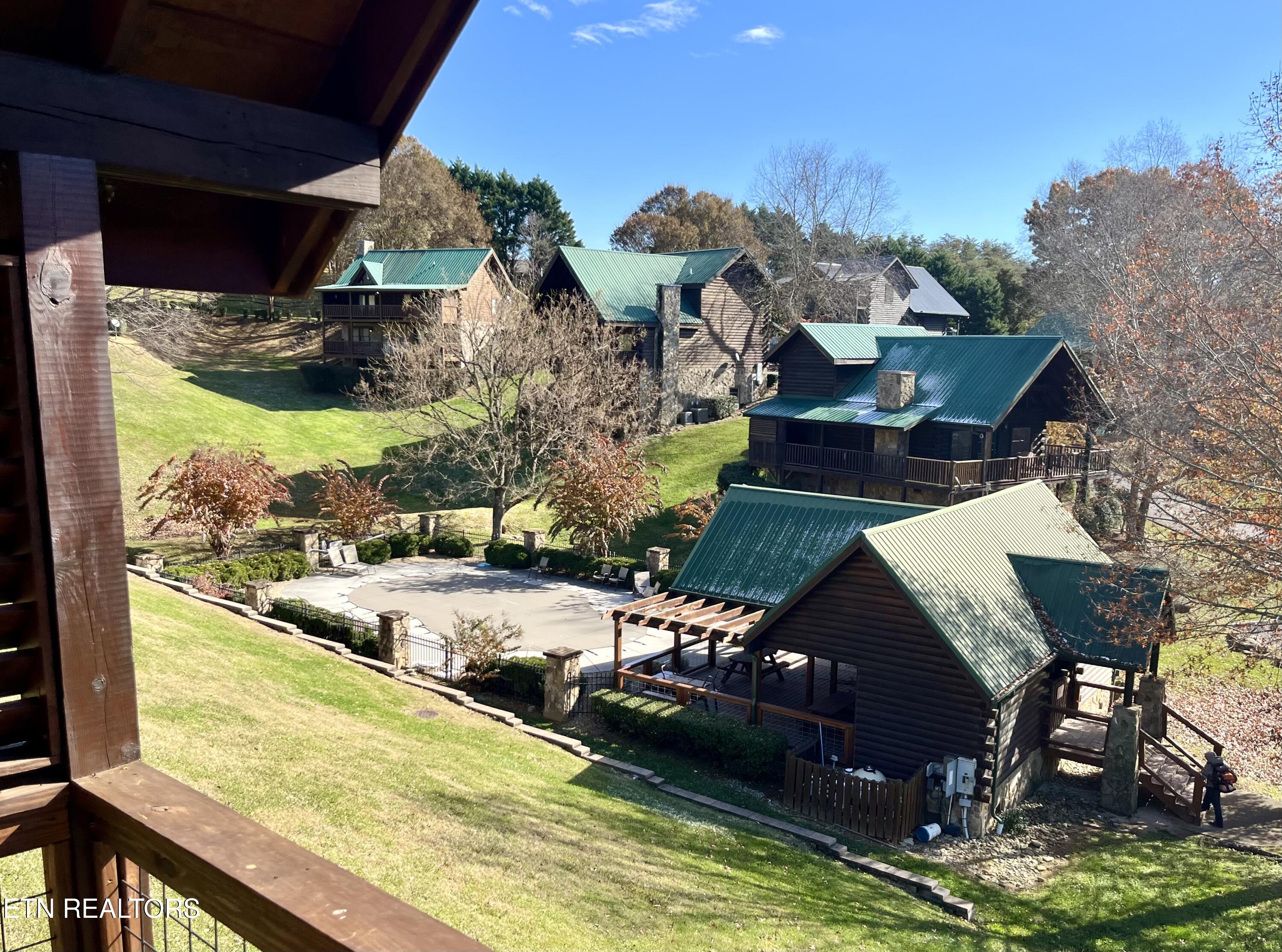 1653 Little Cabin Loop Sevierville TN 37862