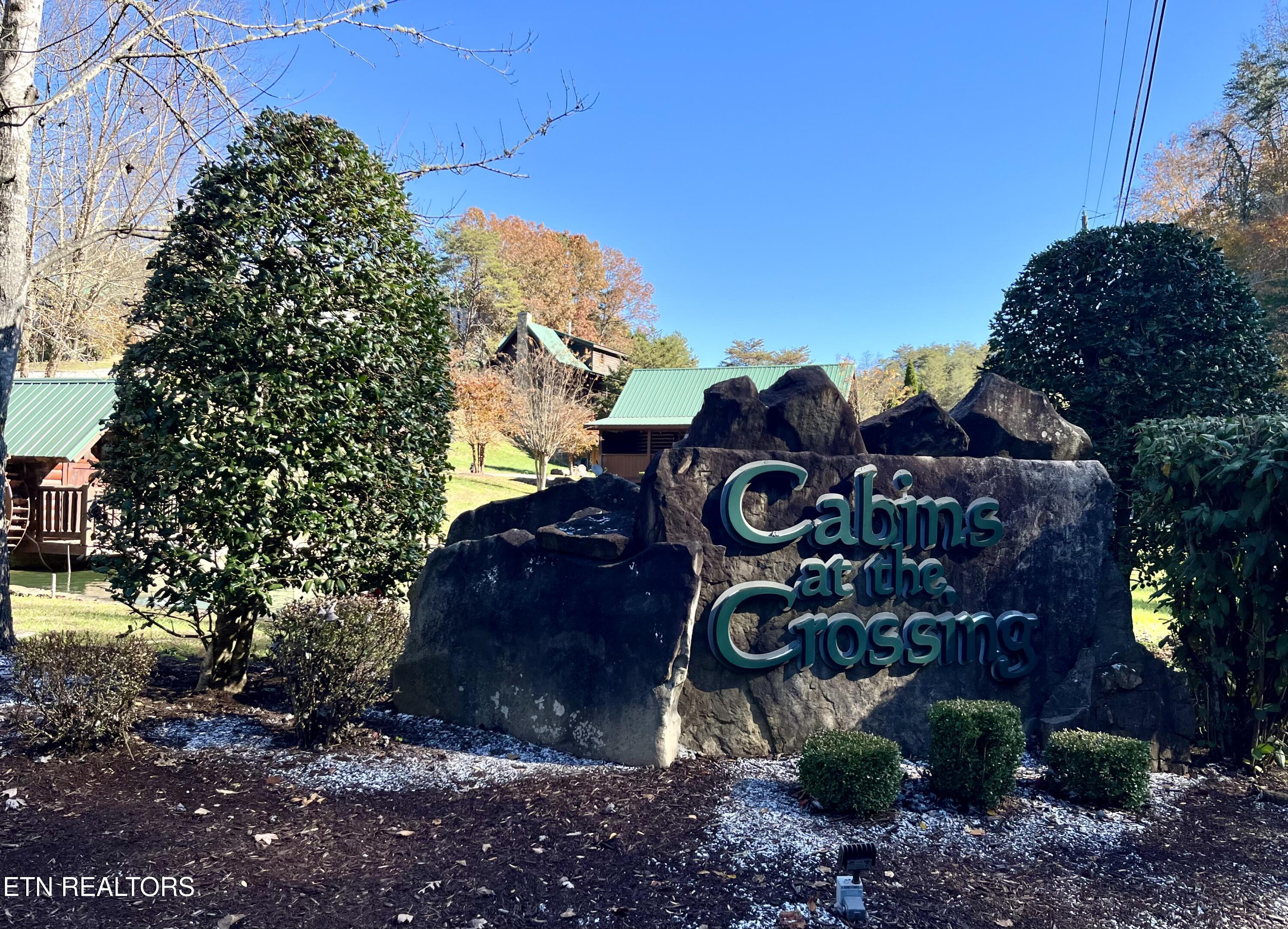 1653 Little Cabin Loop Sevierville TN 37862