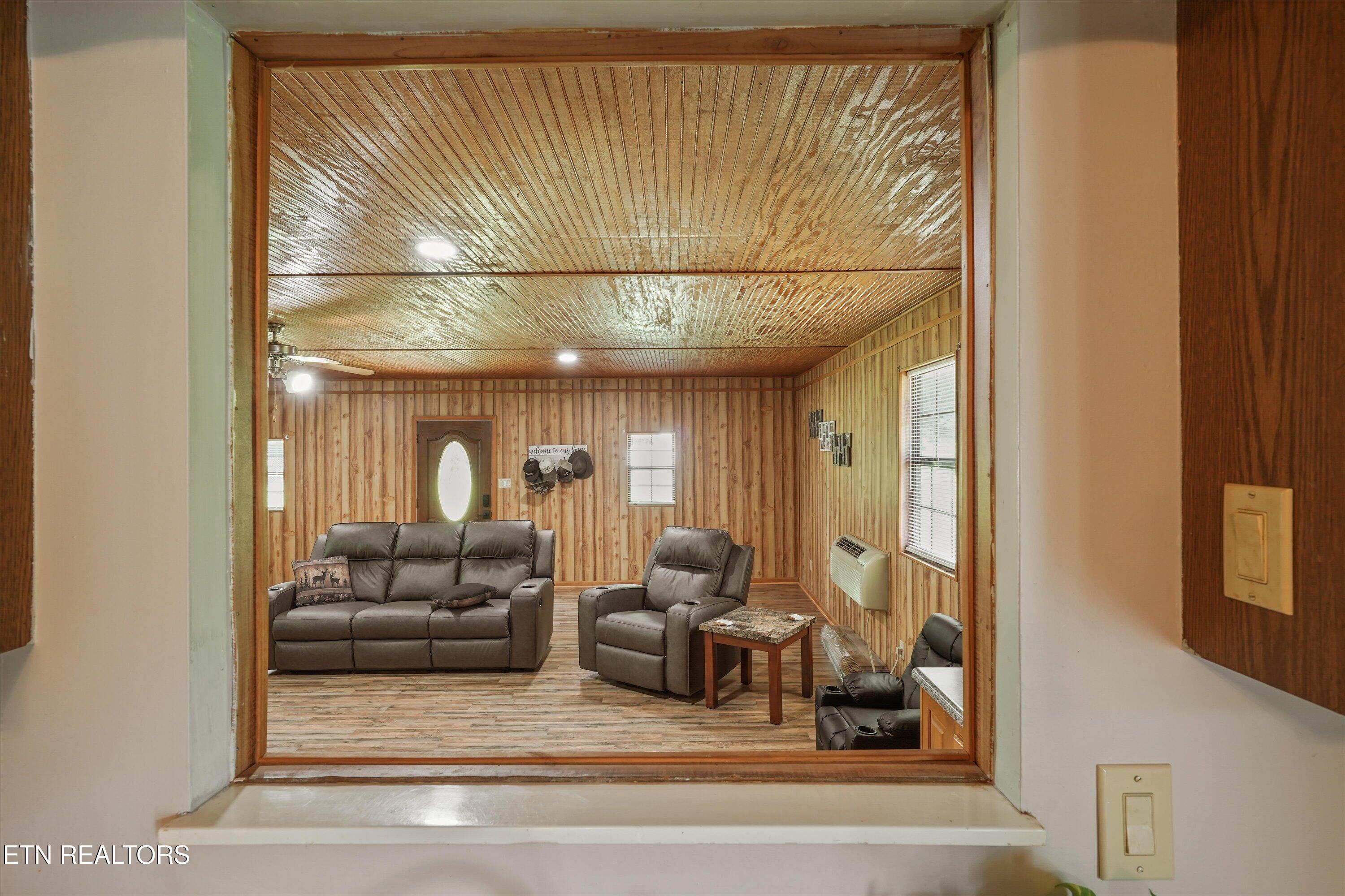 349 Fairchild Street Harriman TN 37748