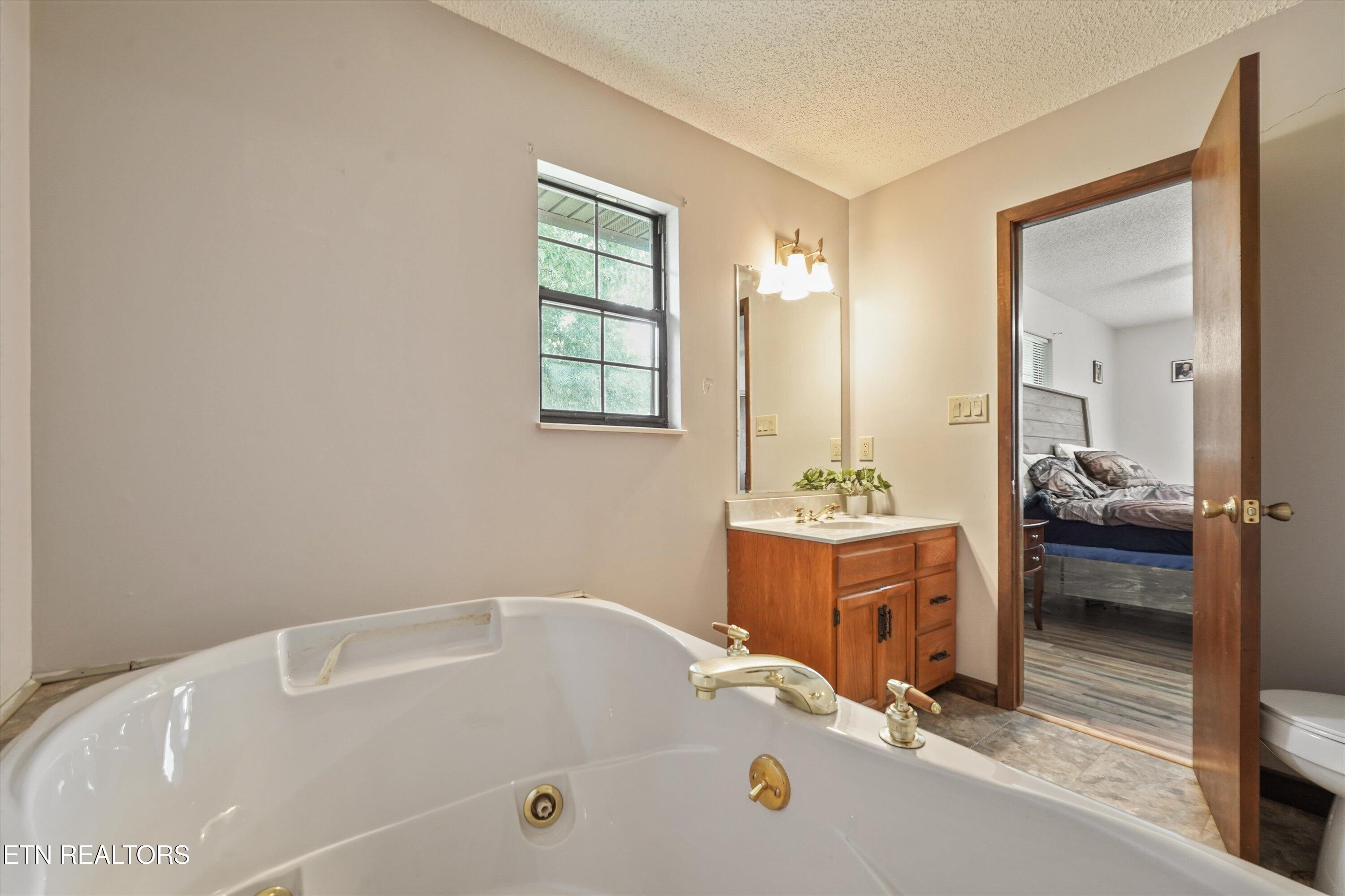 349 Fairchild Street Harriman TN 37748