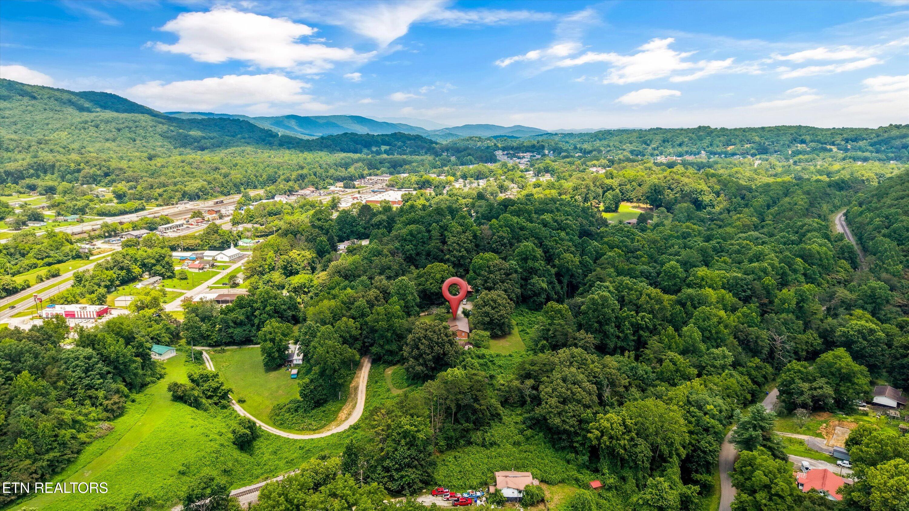 349 Fairchild Street Harriman TN 37748