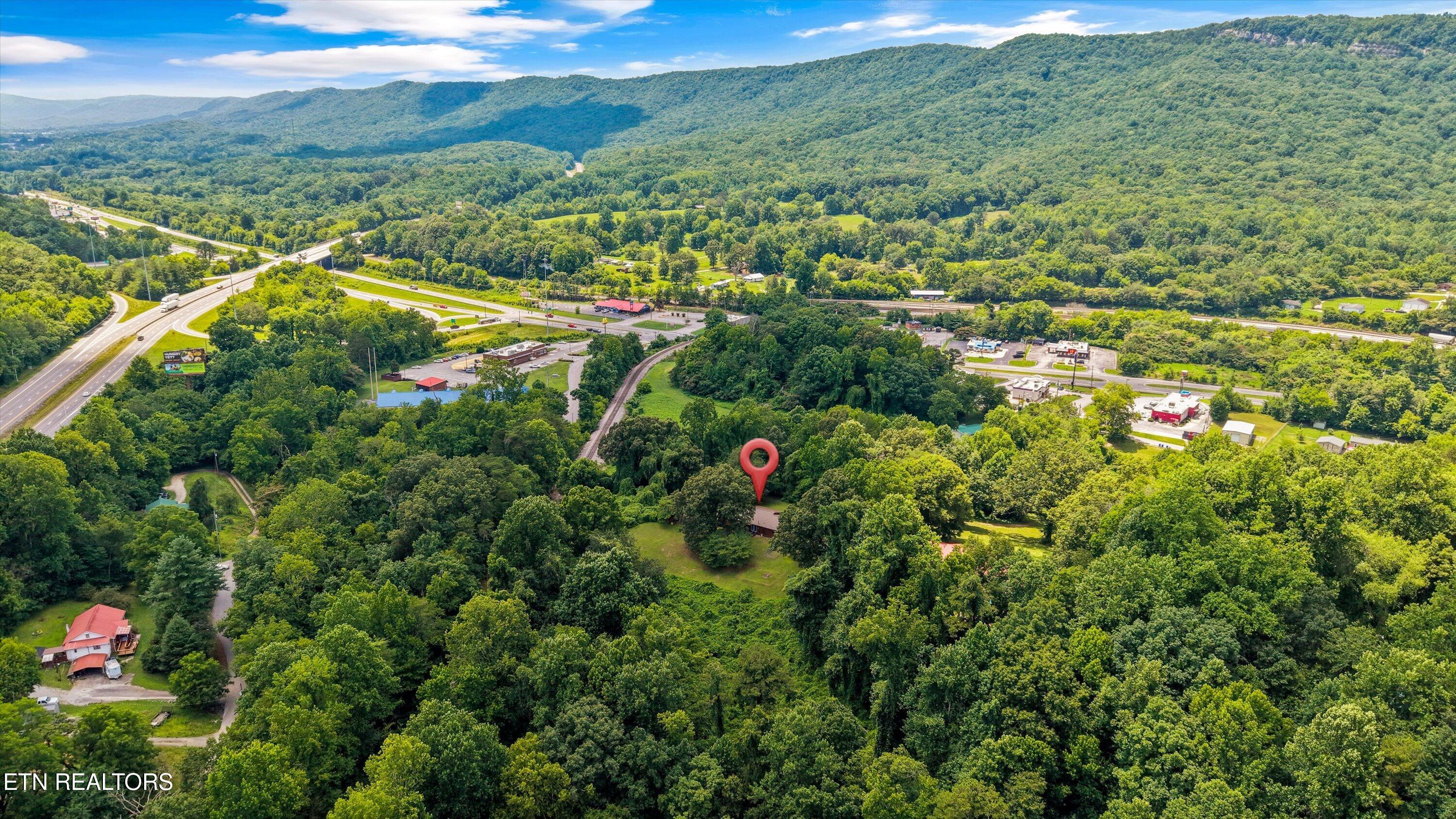 349 Fairchild Street Harriman TN 37748