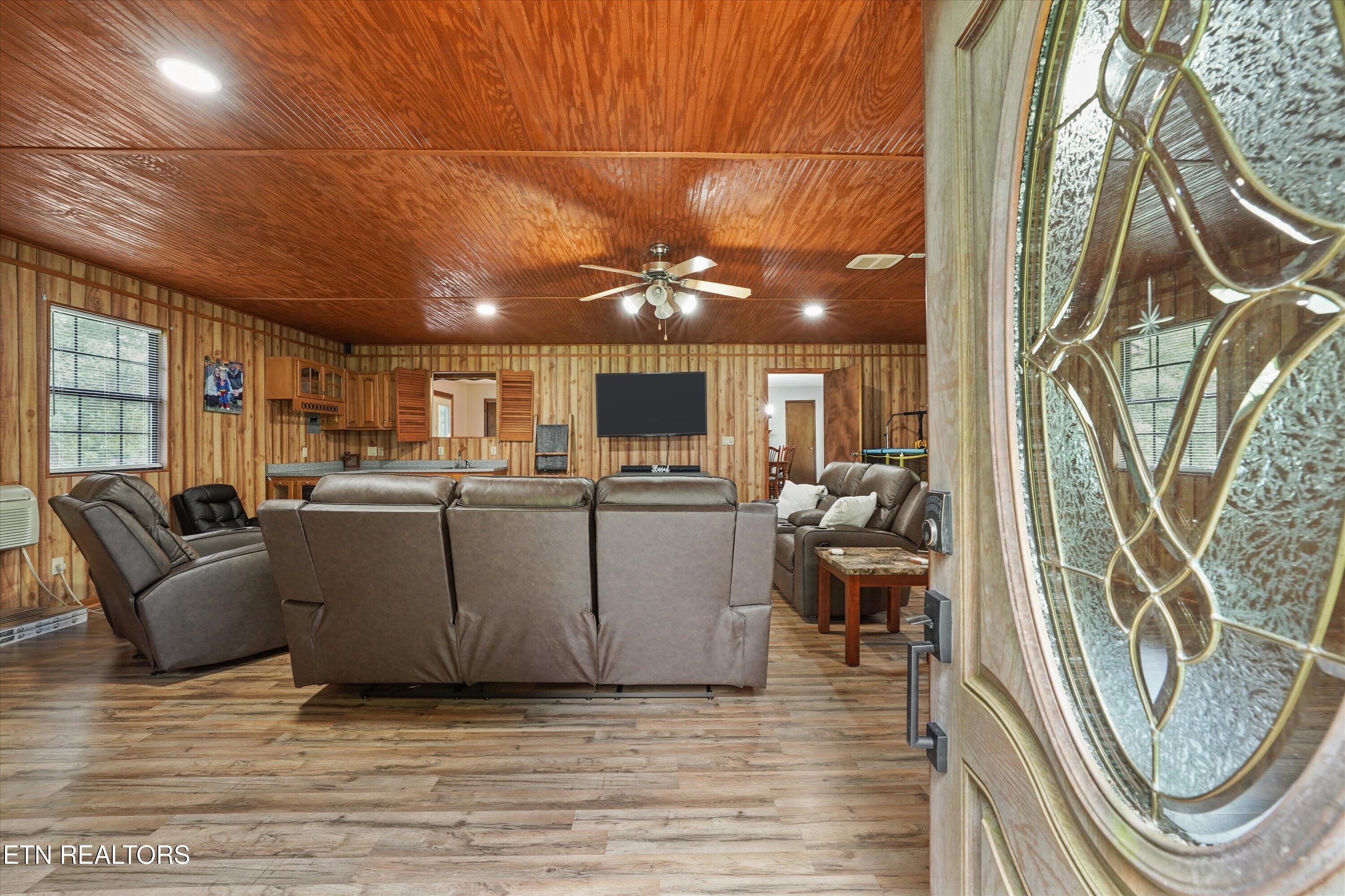 349 Fairchild Street Harriman TN 37748