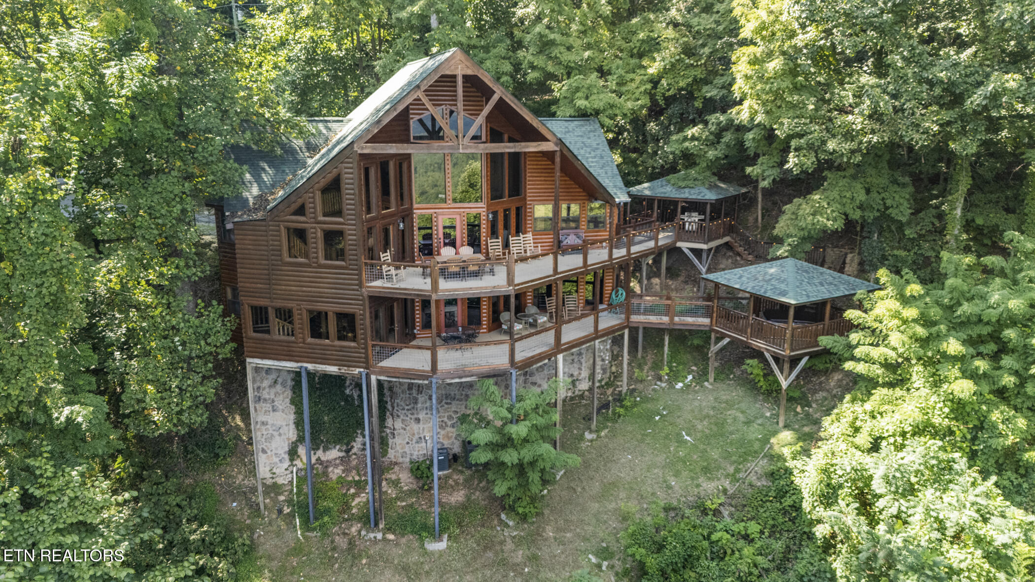 3280 Balsam Slopes Road Sevierville TN 37862