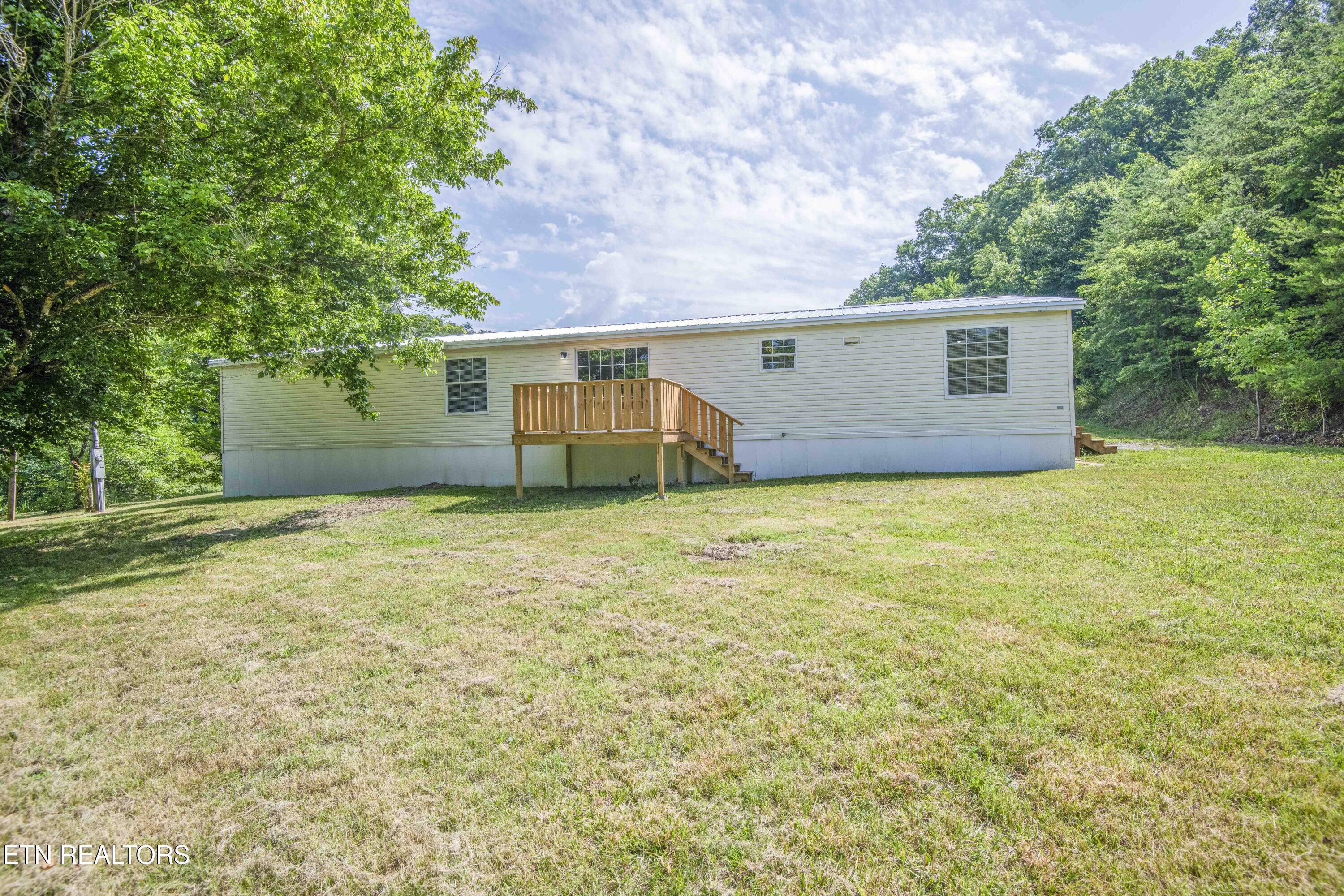1587 Lower Caney Valley Road Tazewell TN 37879