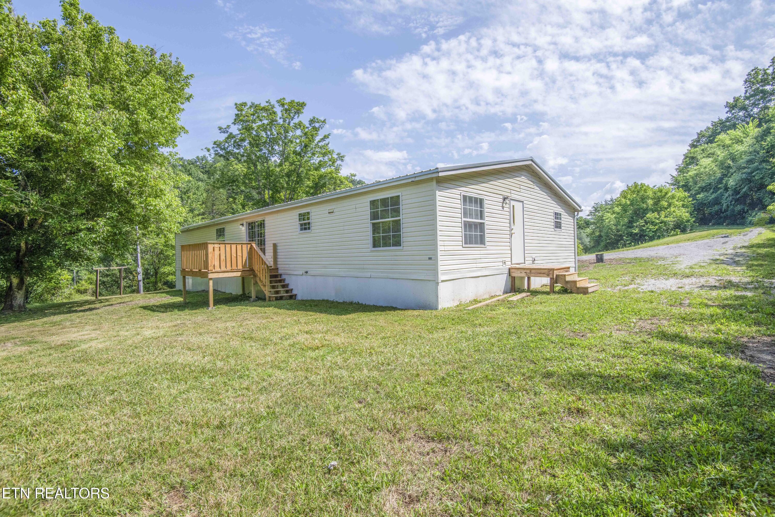 1587 Lower Caney Valley Road Tazewell TN 37879
