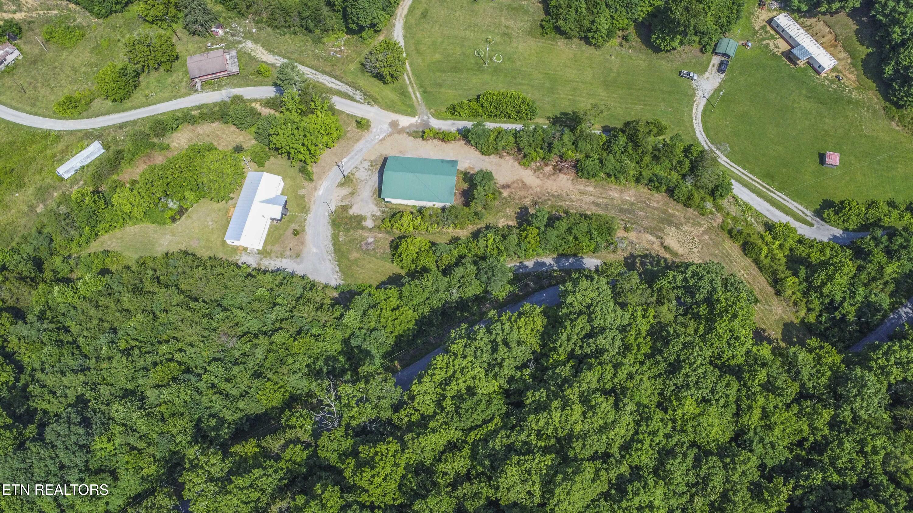 1587 Lower Caney Valley Road Tazewell TN 37879