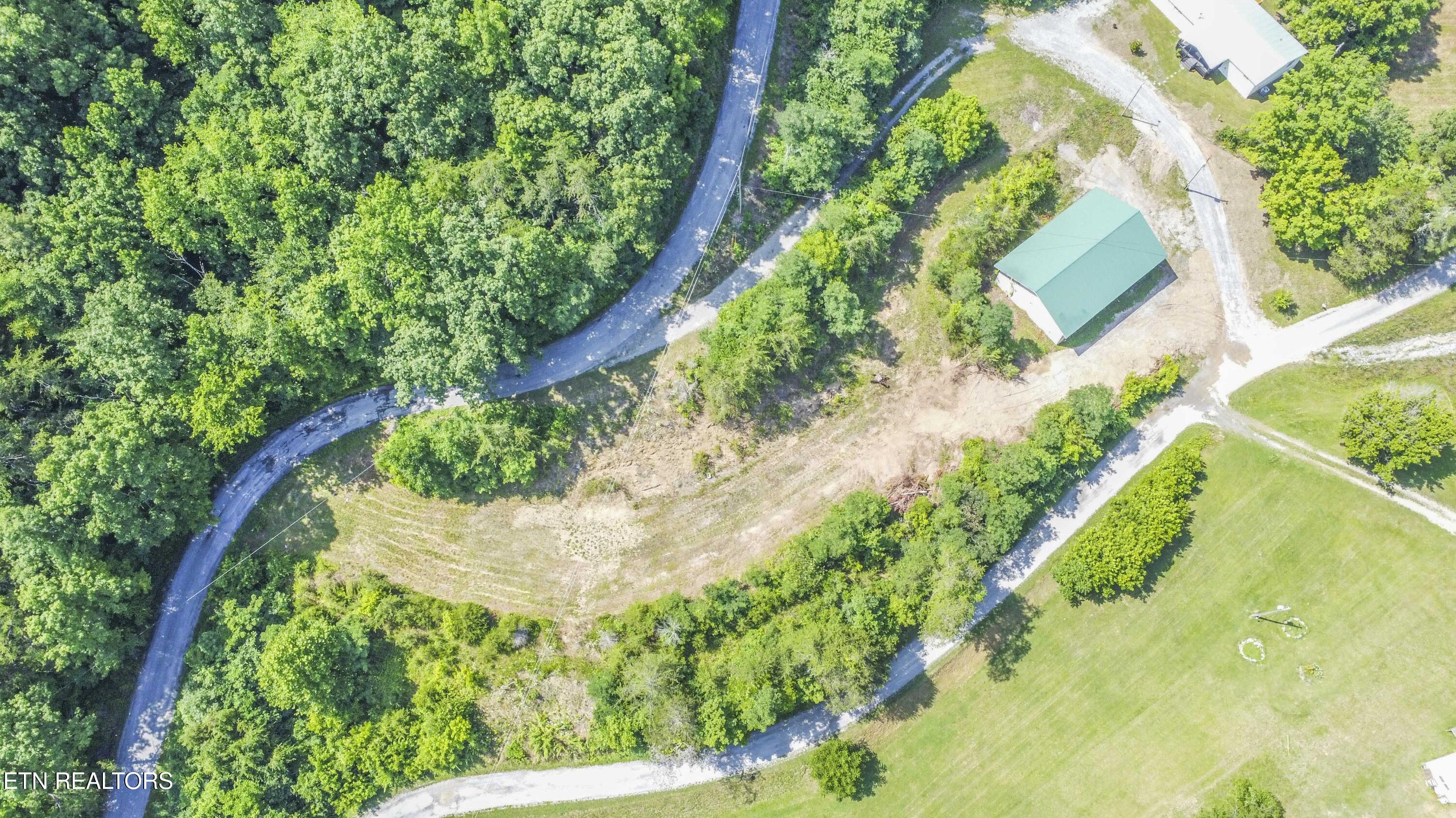 1587 Lower Caney Valley Road Tazewell TN 37879