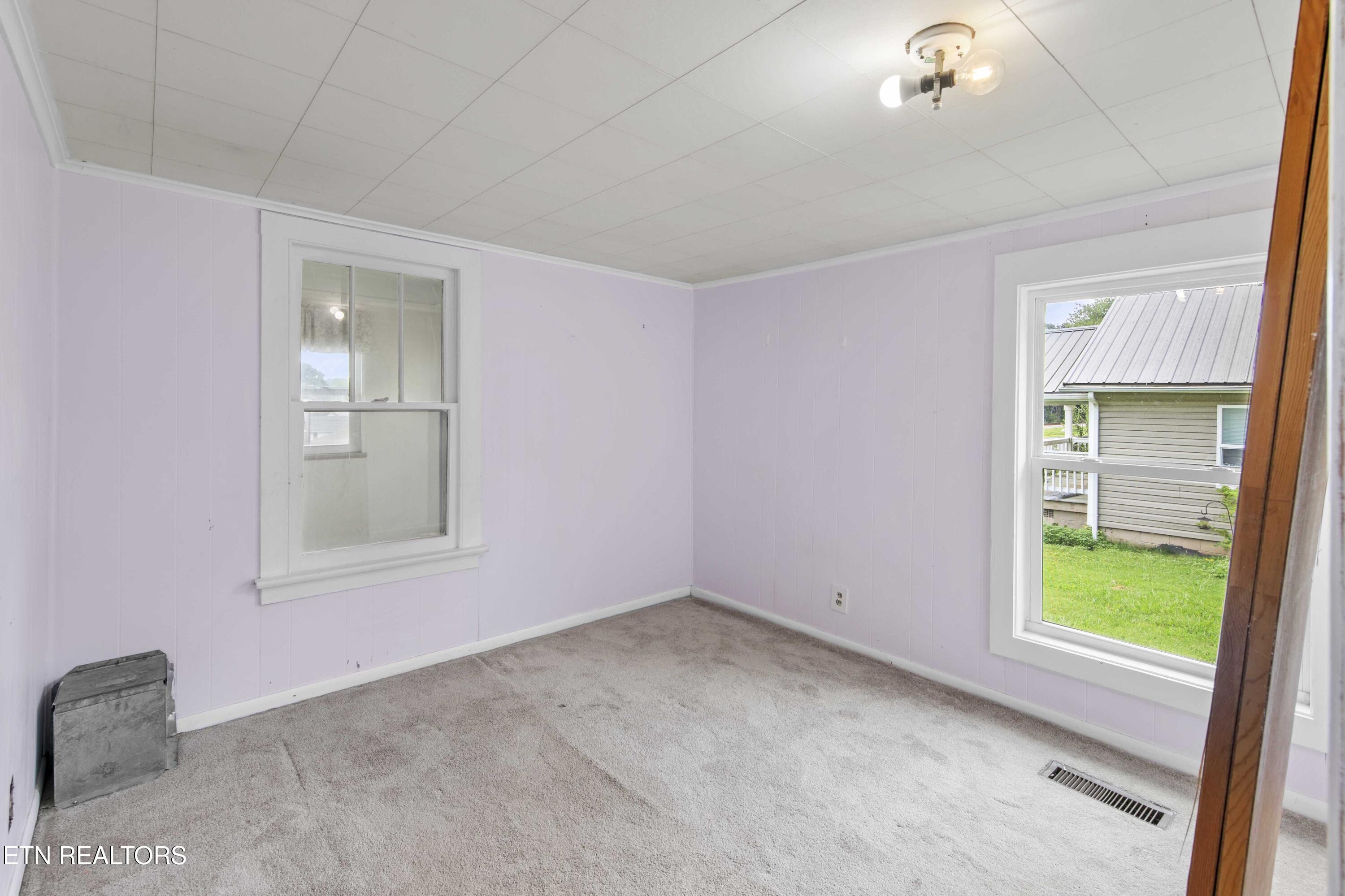806 Commerce Street Loudon TN 37774
