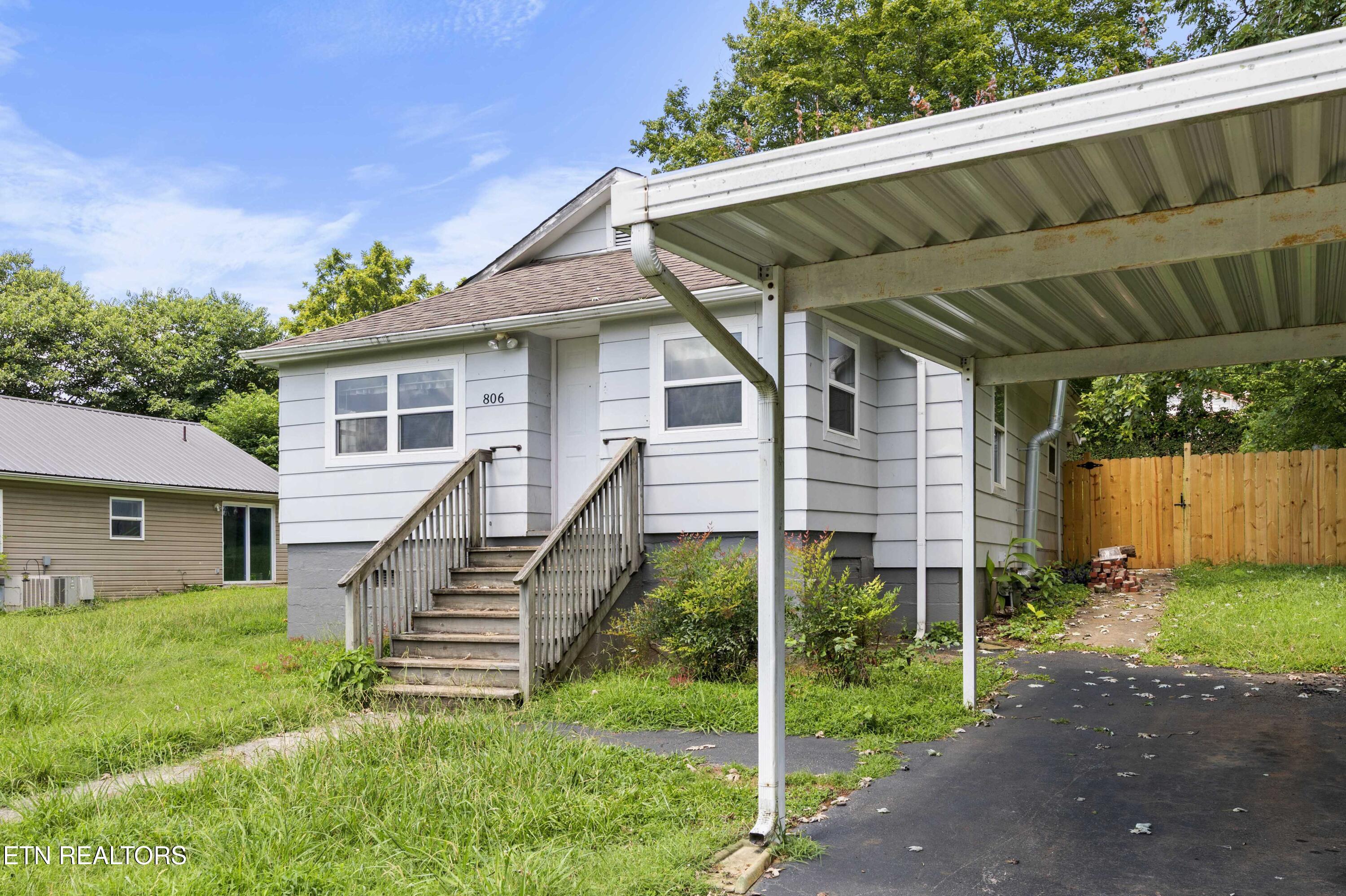 806 Commerce Street Loudon TN 37774