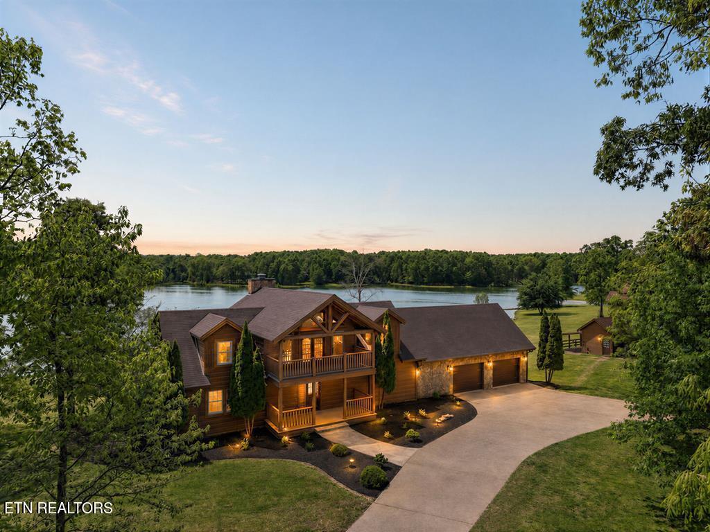 2442 Long Branch Road Spencer TN 38585