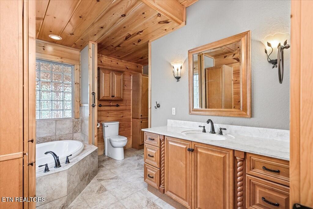 2442 Long Branch Road Spencer TN 38585