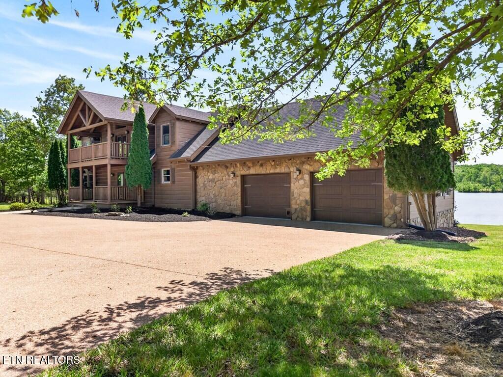 2442 Long Branch Road Spencer TN 38585