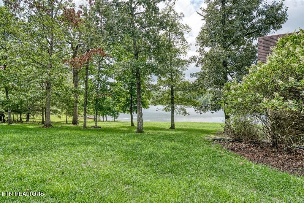 2442 Long Branch Road Spencer TN 38585