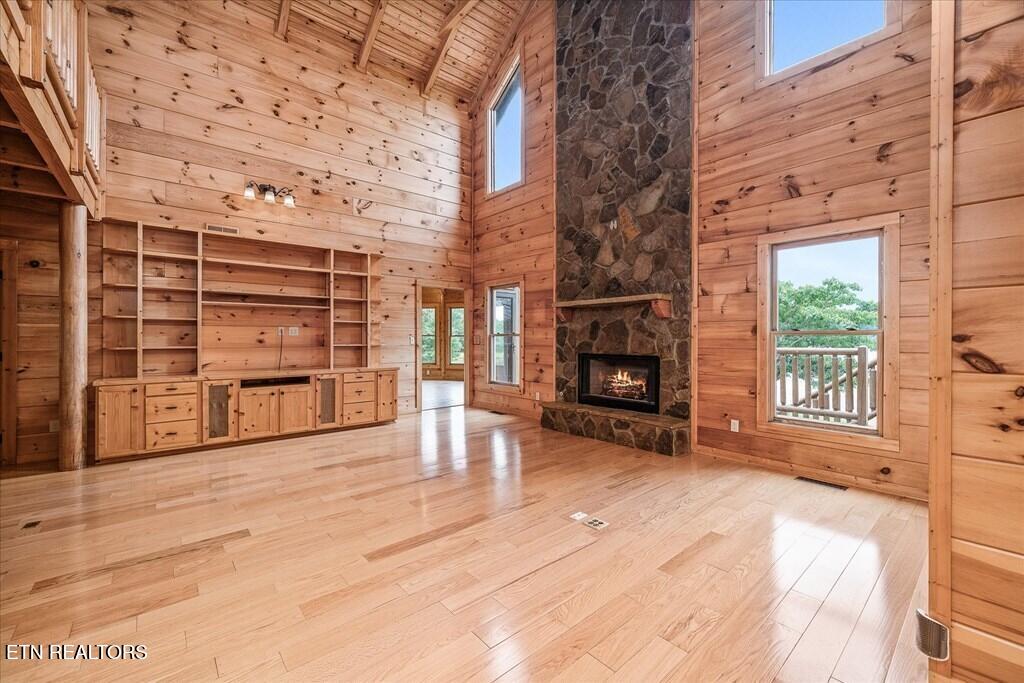 2442 Long Branch Road Spencer TN 38585
