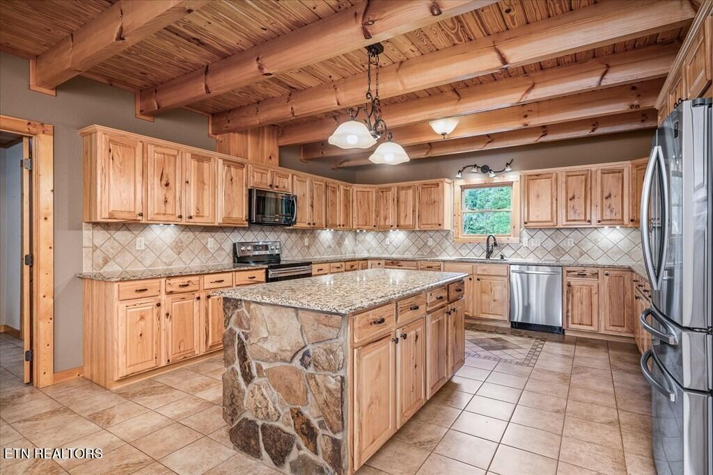 2442 Long Branch Road Spencer TN 38585