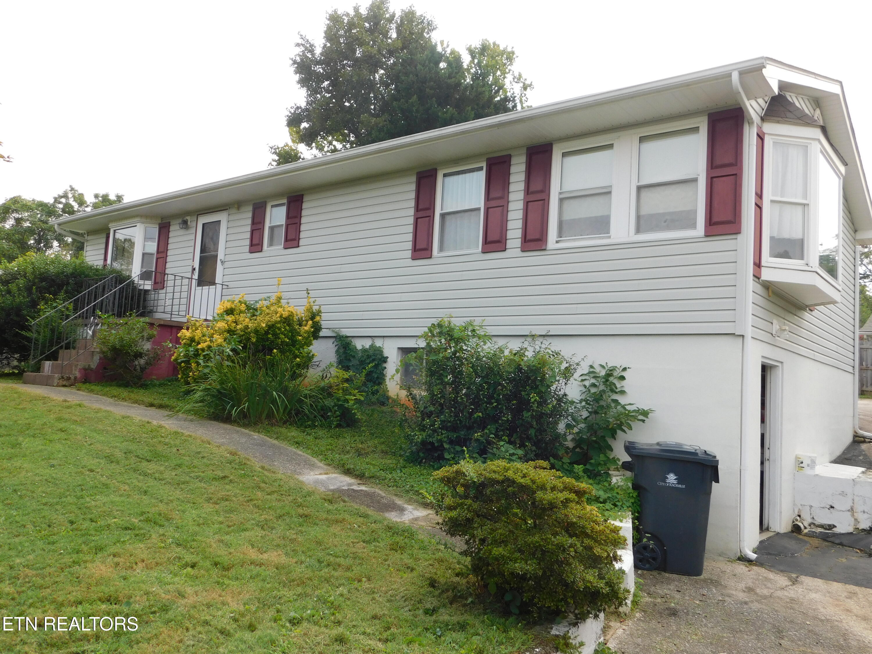 5855 Fairhill Lane Knoxville TN 37918