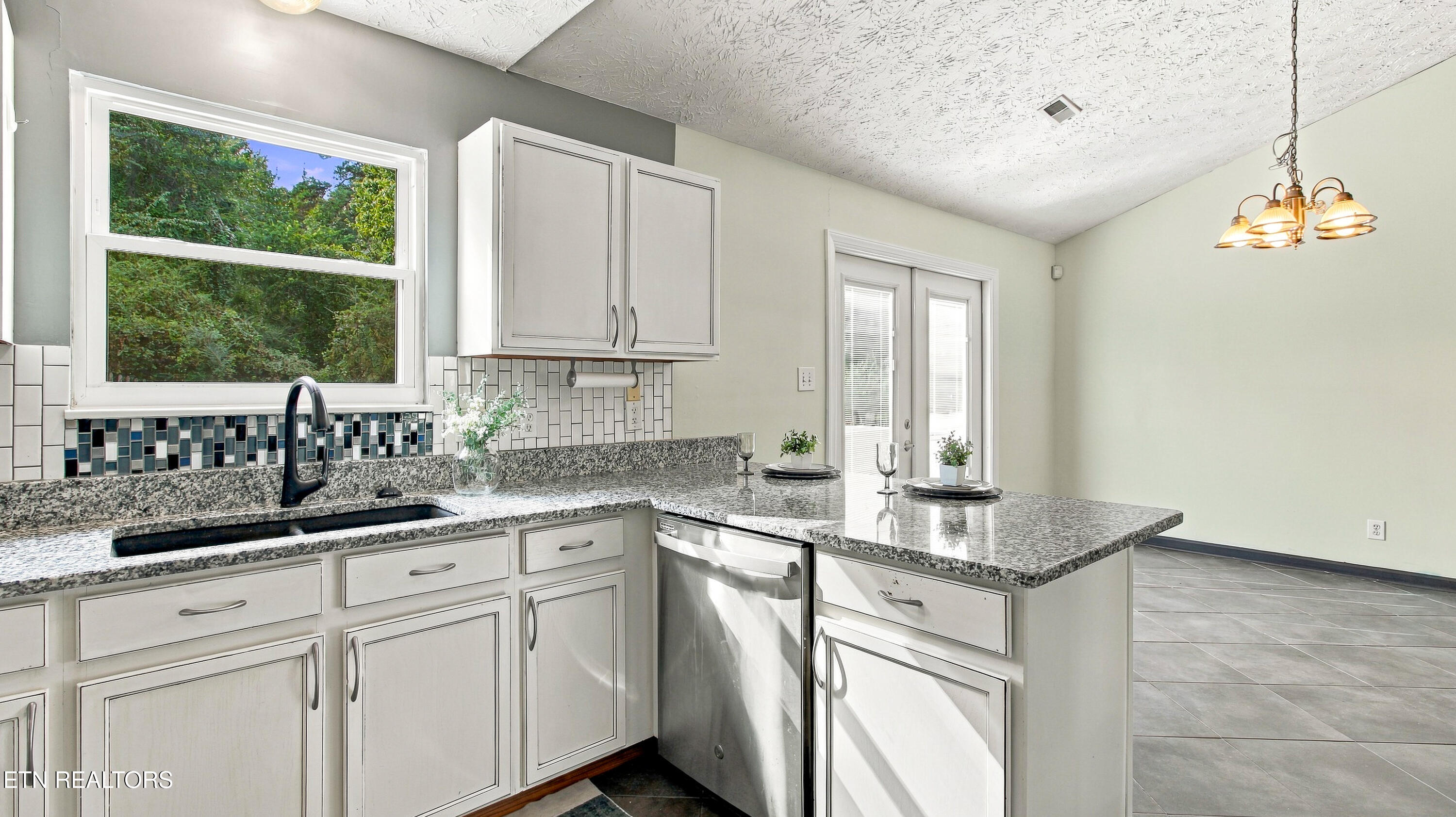 5973 Warrenpark Lane Knoxville TN 37912