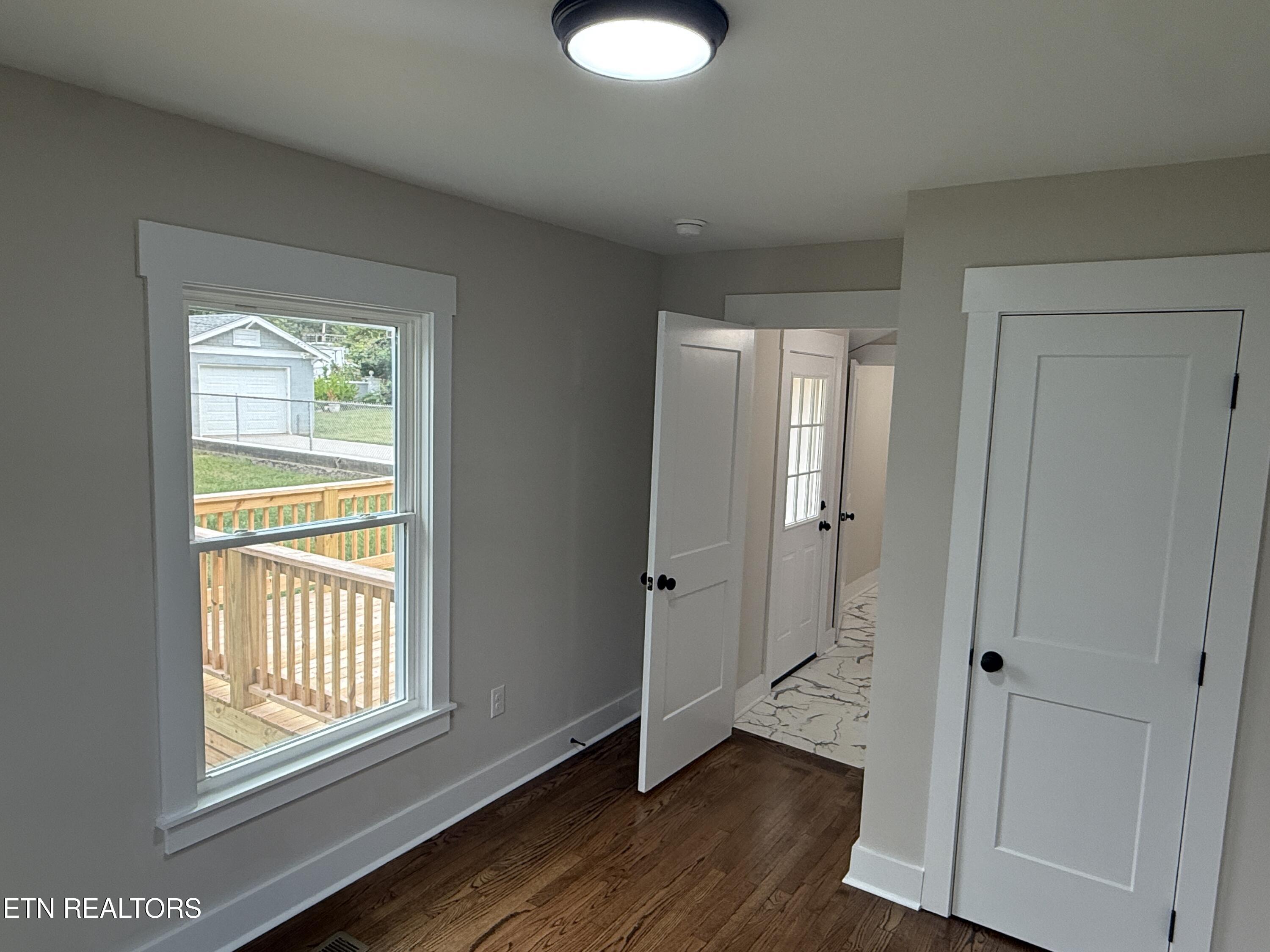 1507 Mccroskey Avenue Knoxville TN 37917