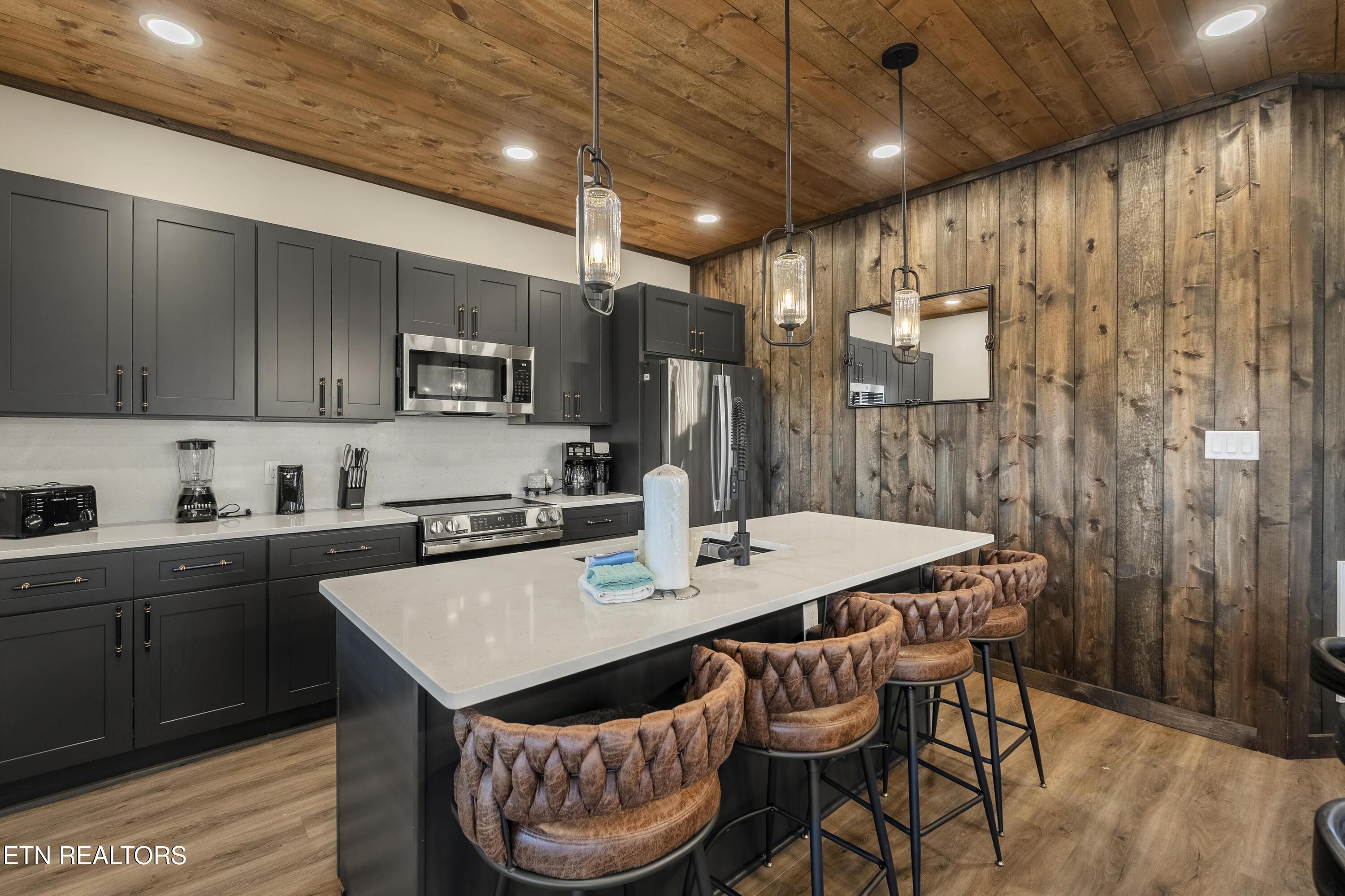436 Hatchet Way Pigeon Forge TN 37863