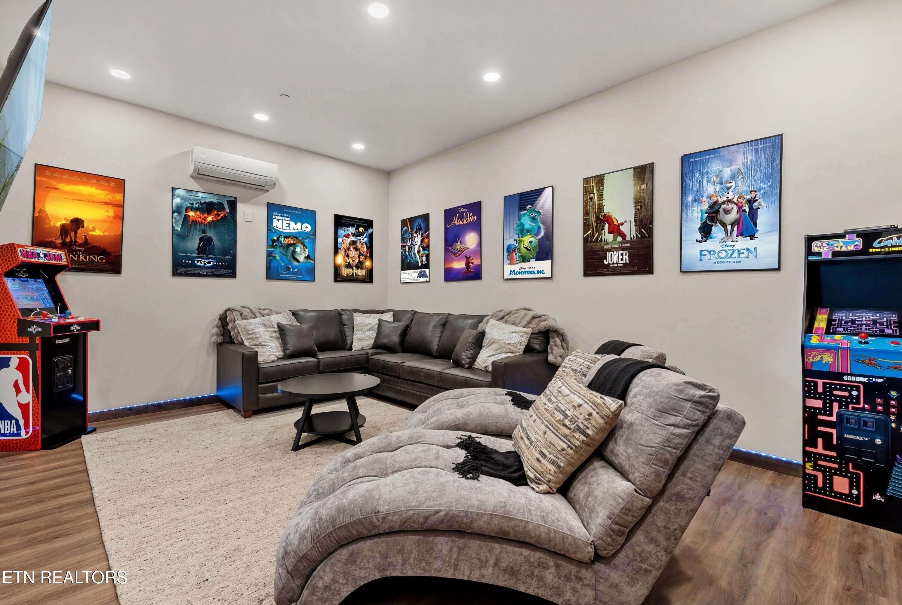 436 Hatchet Way Pigeon Forge TN 37863