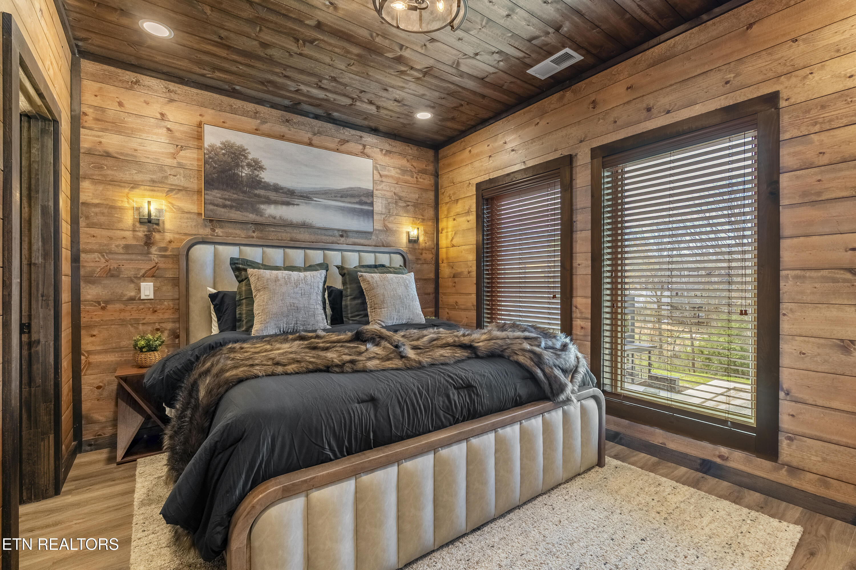 436 Hatchet Way Pigeon Forge TN 37863