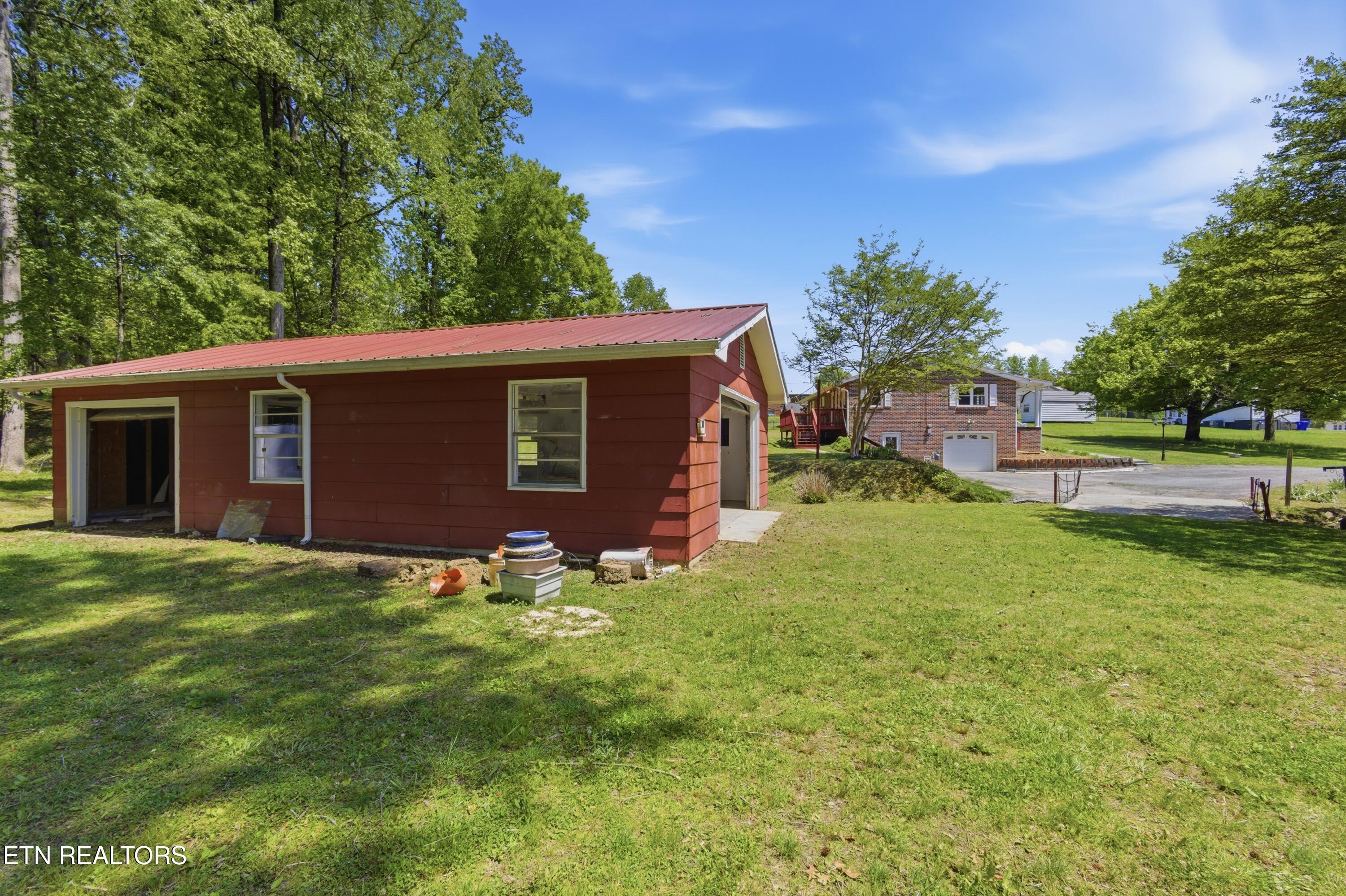 219 Evergreen Street Harriman TN 37748