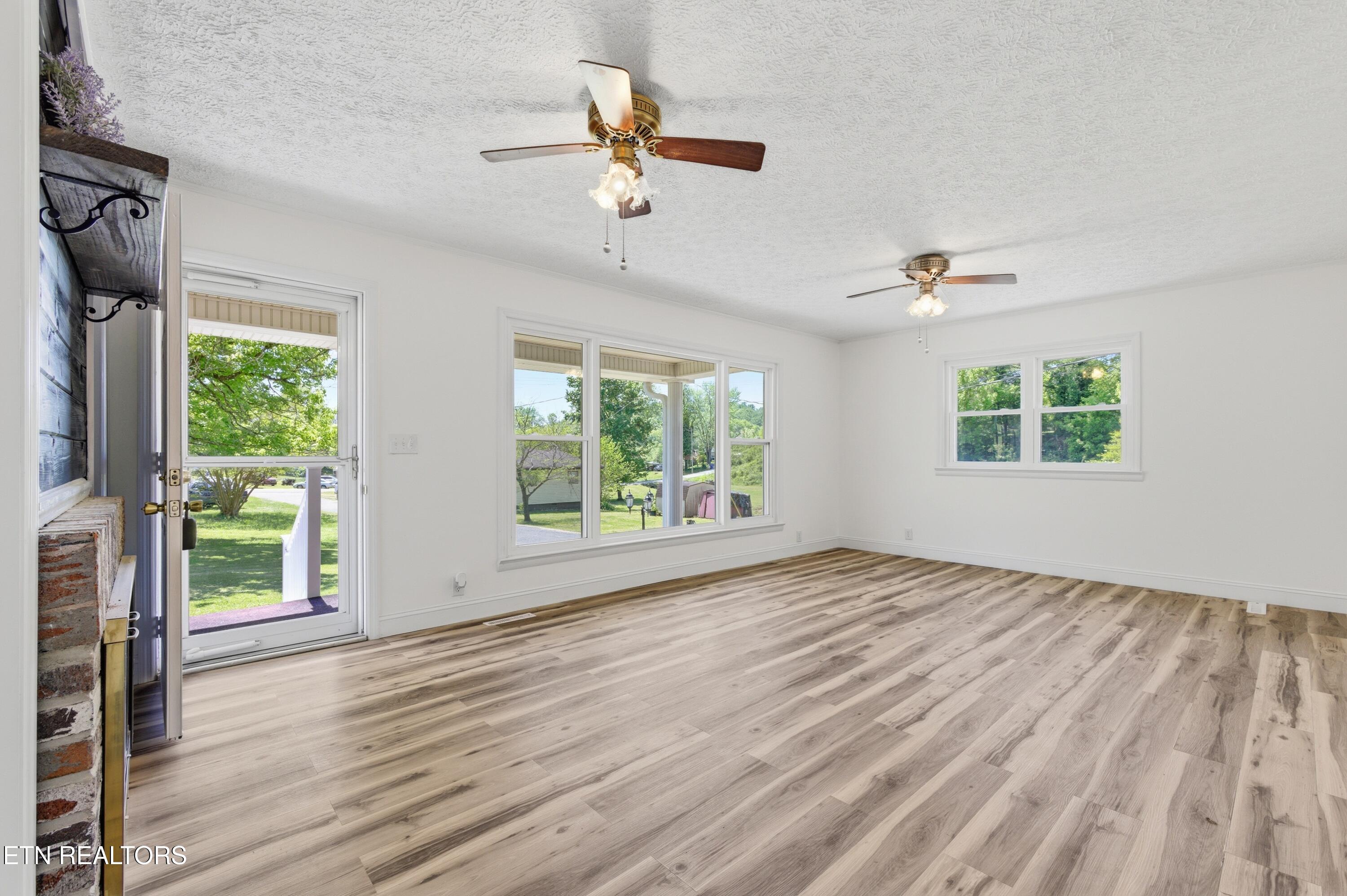 219 Evergreen Street Harriman TN 37748