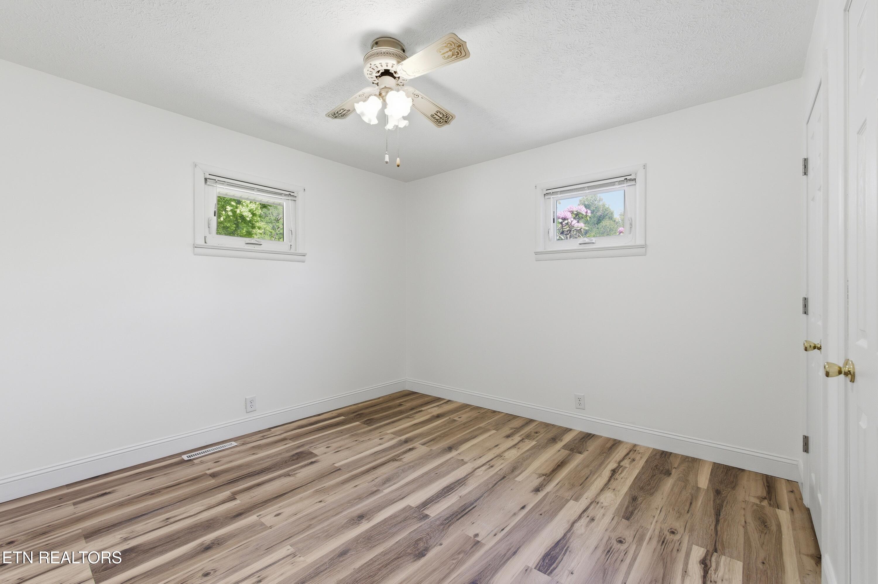 219 Evergreen Street Harriman TN 37748