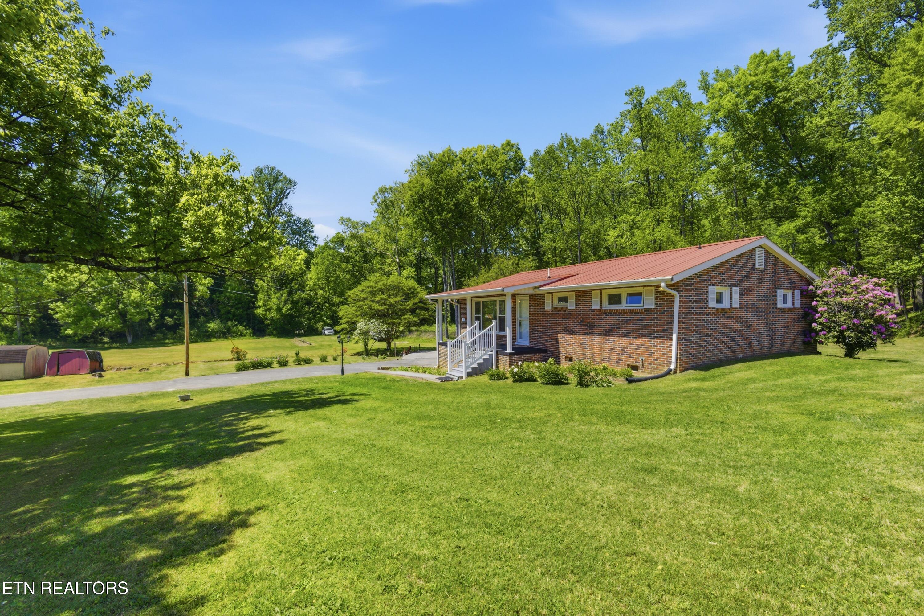 219 Evergreen Street Harriman TN 37748